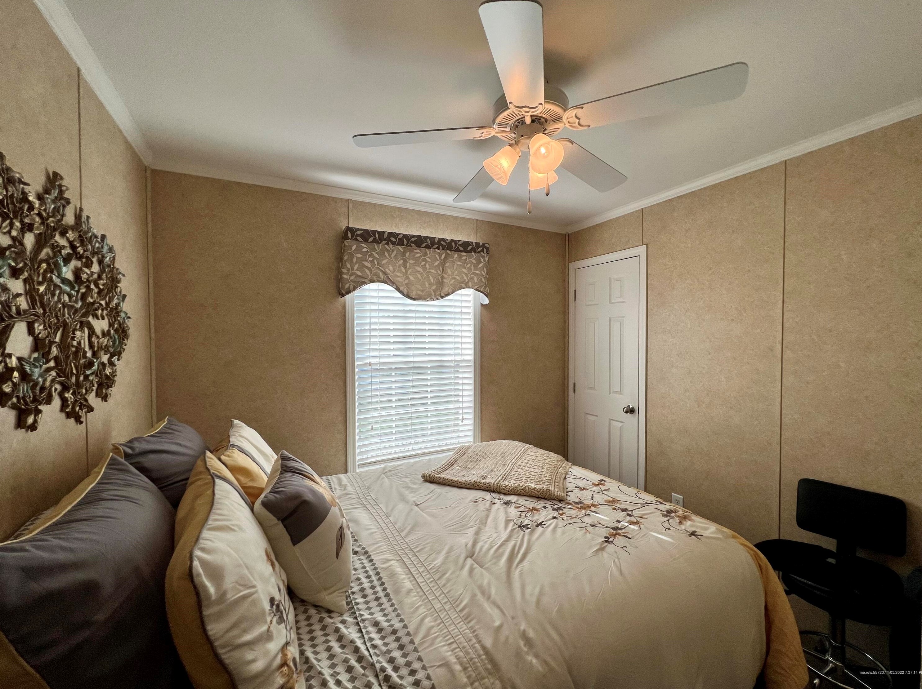 4 Ledge Cir, Bangor ME  04401-2597 exterior