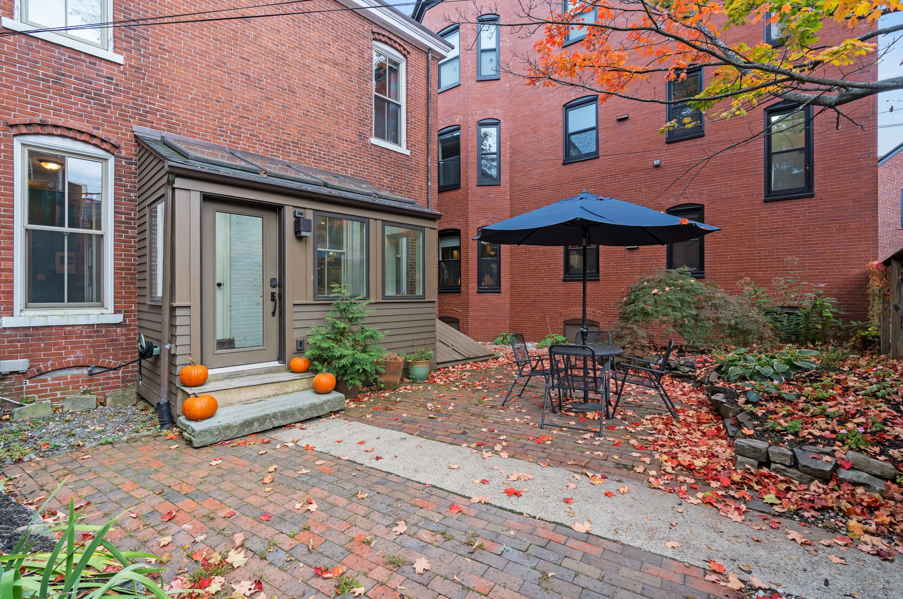 143 Spring St, Portland ME  04101-3828 exterior