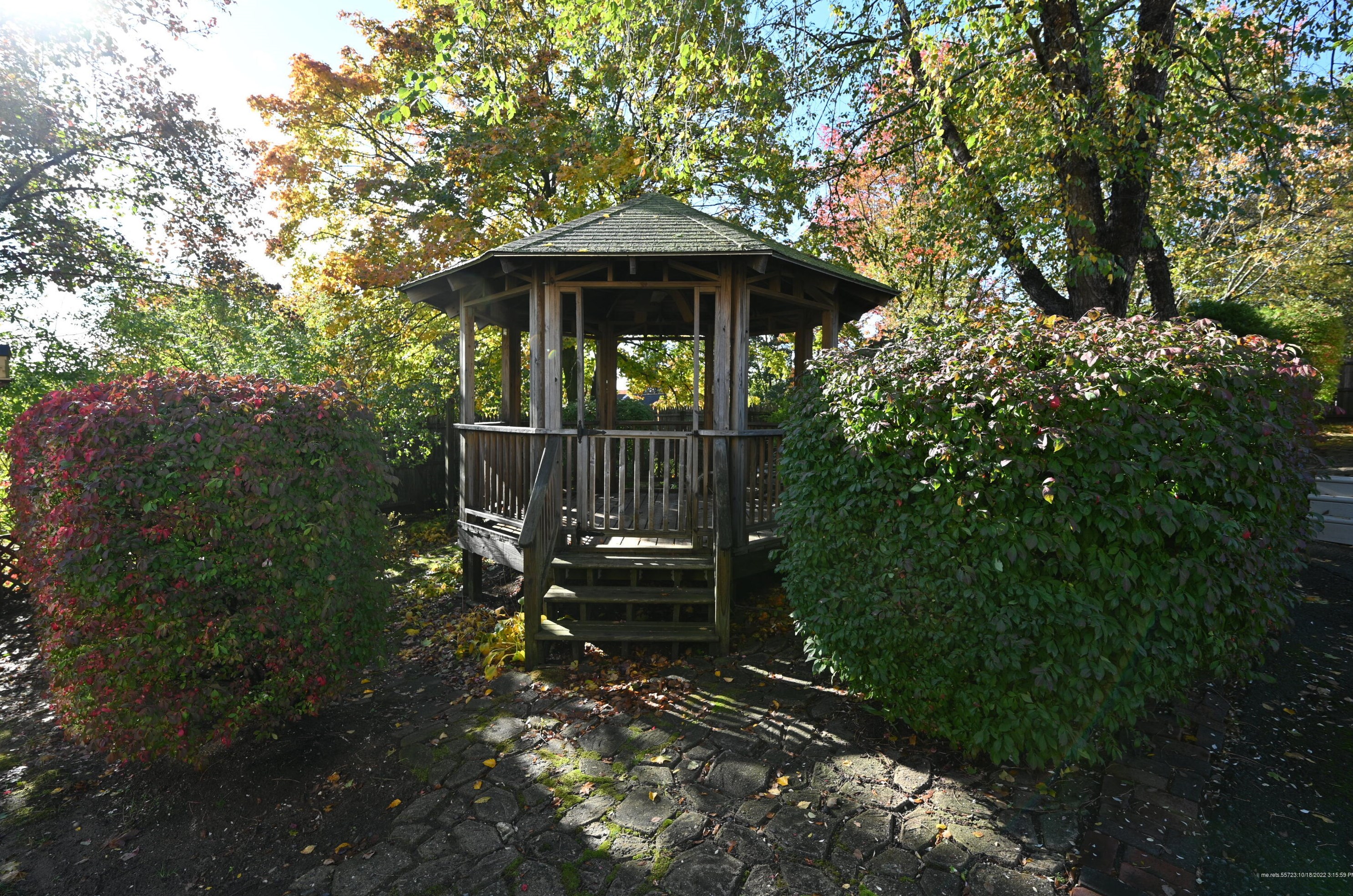 389 Lincoln St, Portland ME 04106-3527 exterior