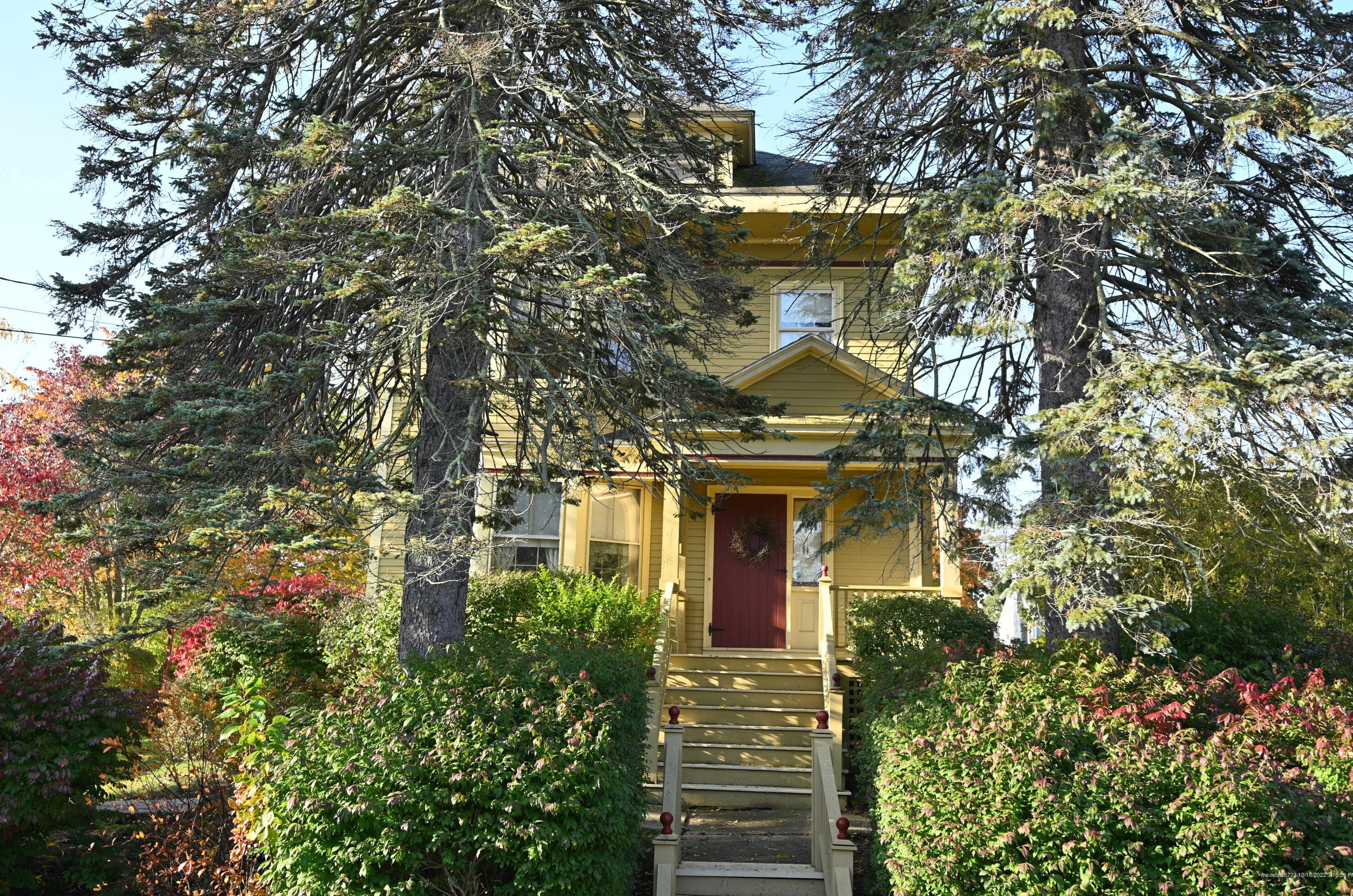 389 Lincoln St, Portland ME 04106-3527 exterior