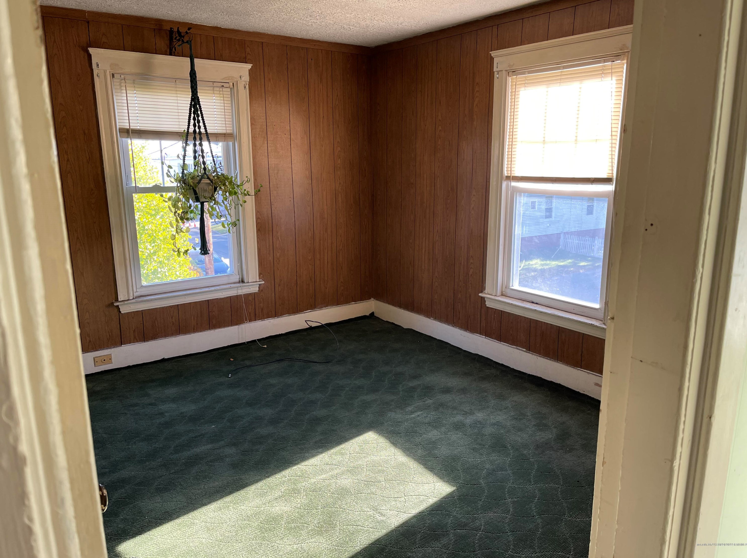 19 Olympia St, Portland ME 04103-5416 exterior