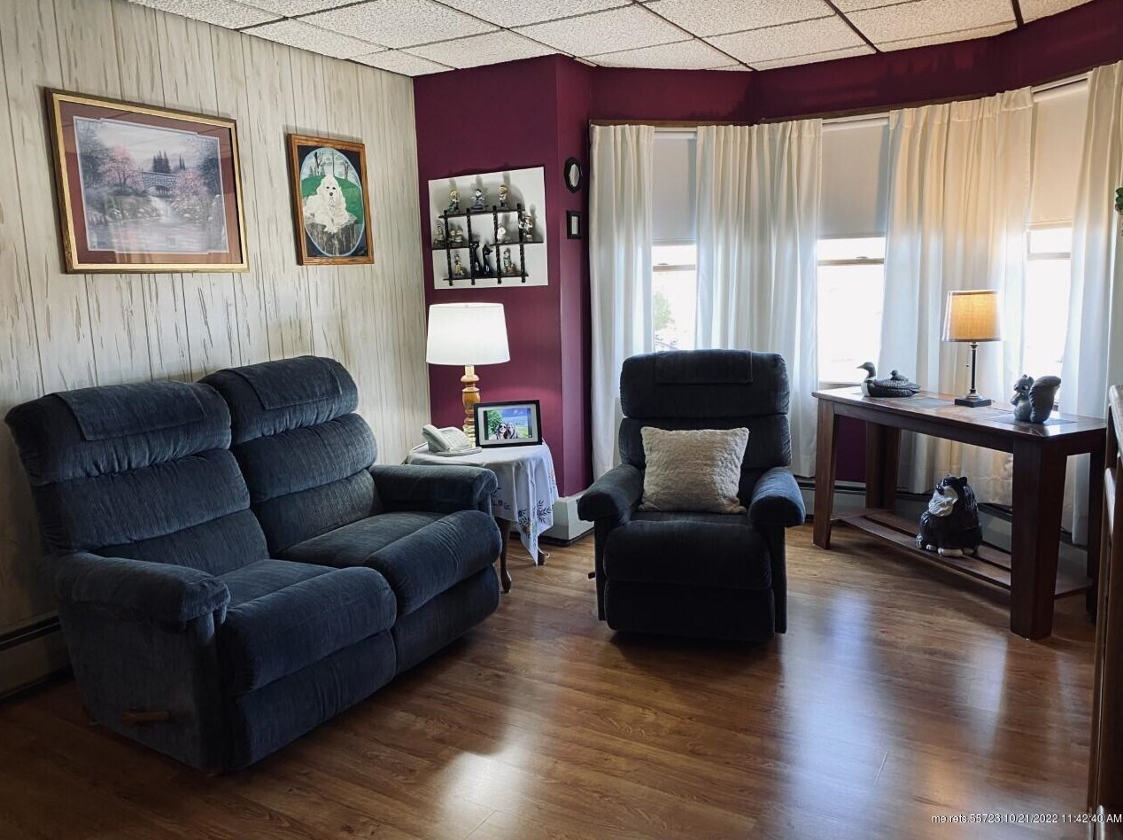 19 Pleasant St, Ripley ME 04930-1432 exterior