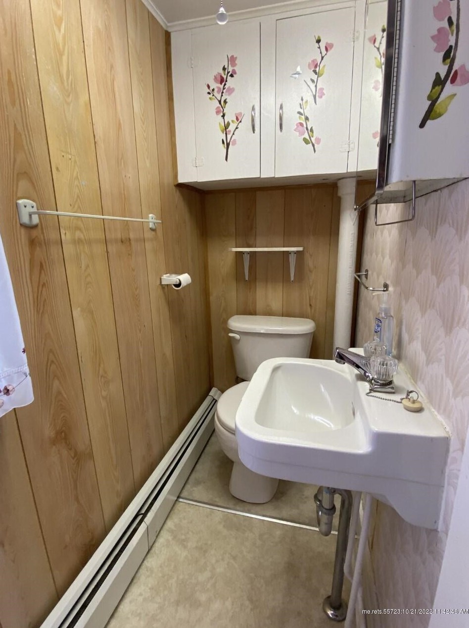 19 Pleasant St, Ripley ME 04930-1432 exterior