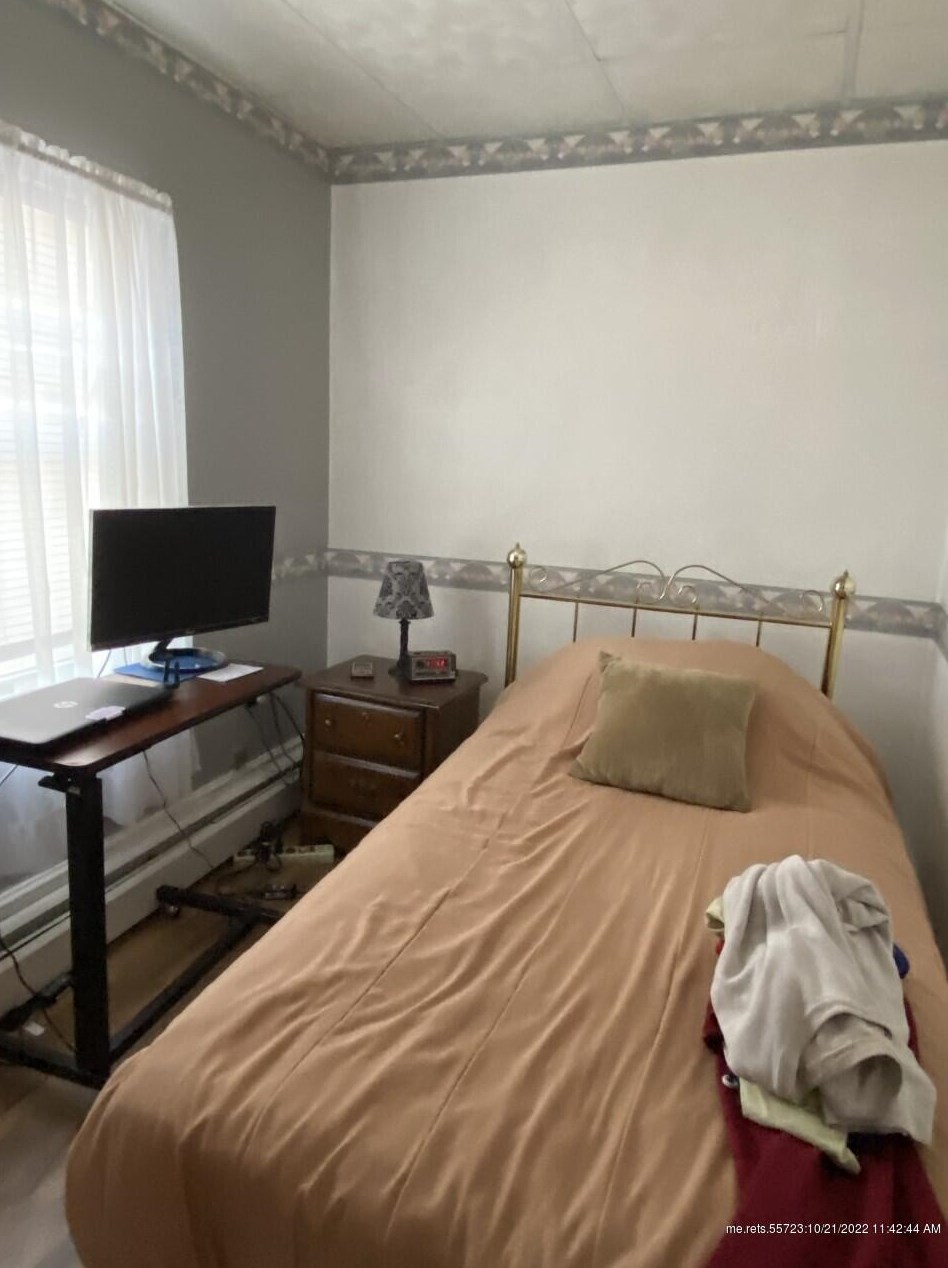 19 Pleasant St, Ripley ME 04930-1432 exterior