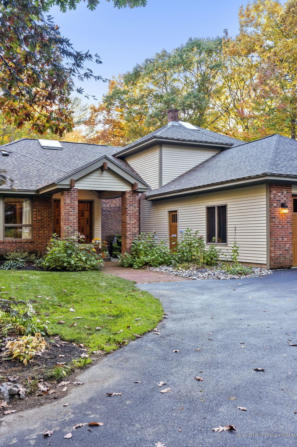 18 Woldbrook Dr, Windham ME  04062-5359 exterior