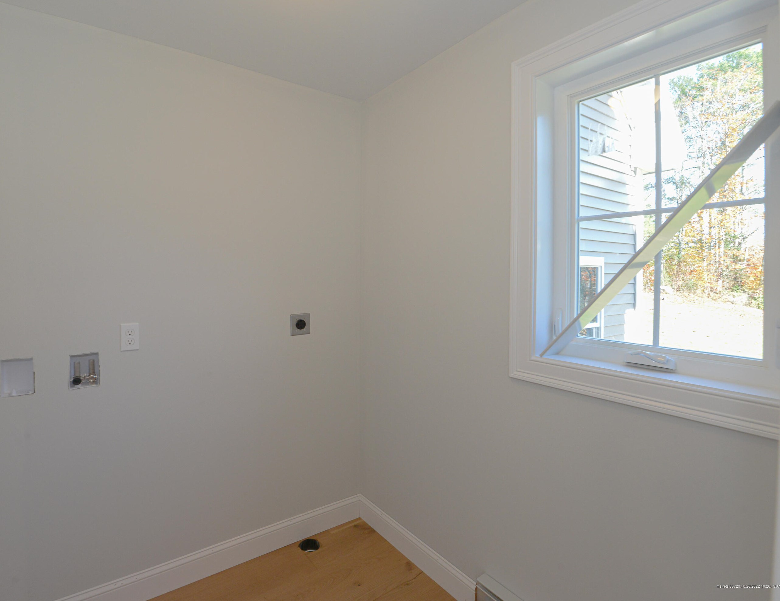 20 Strawberry Ln, Windham ME  04062-5088 exterior