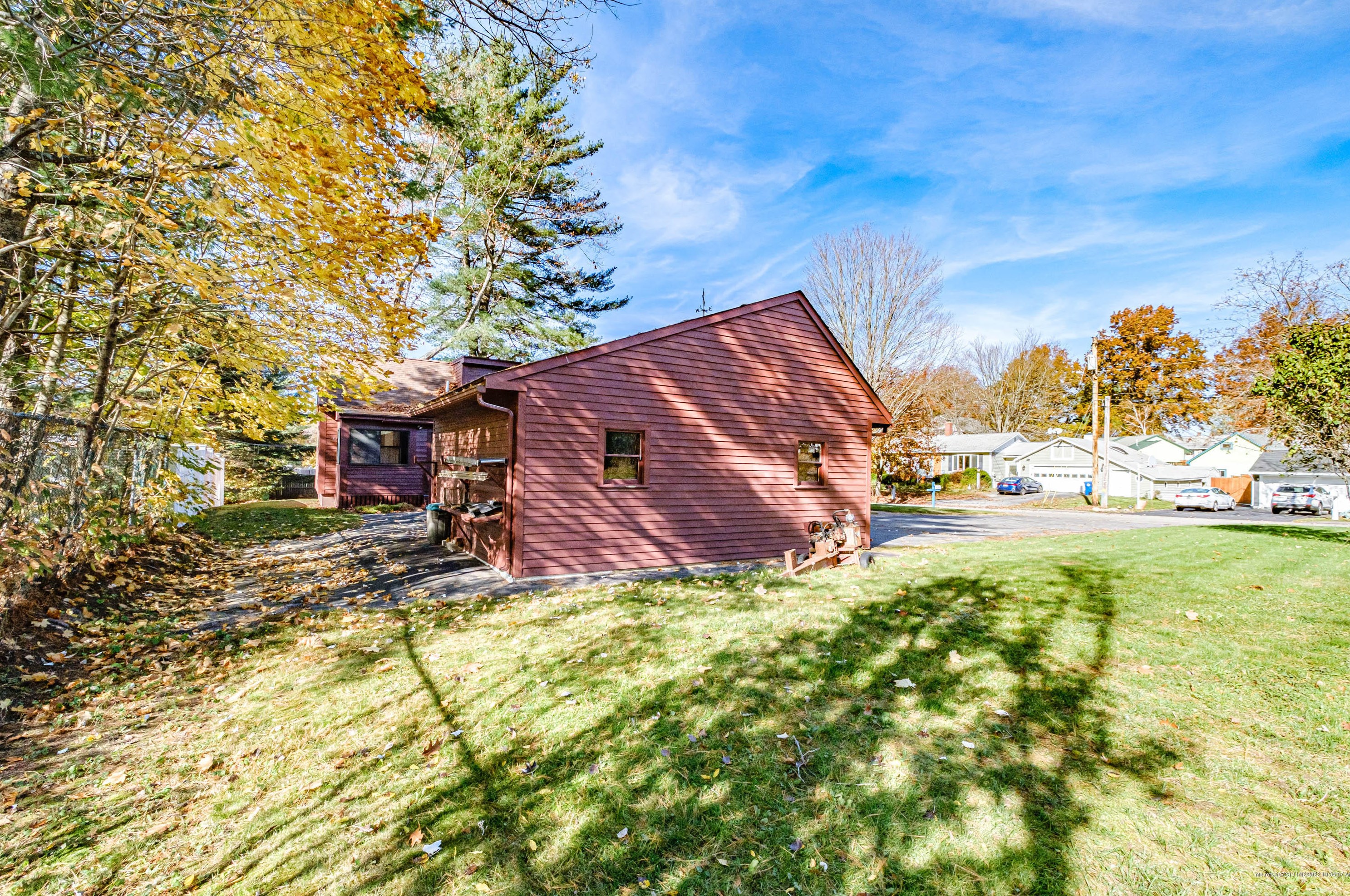 8 Louise St, Westbrook ME  04092-2708 exterior