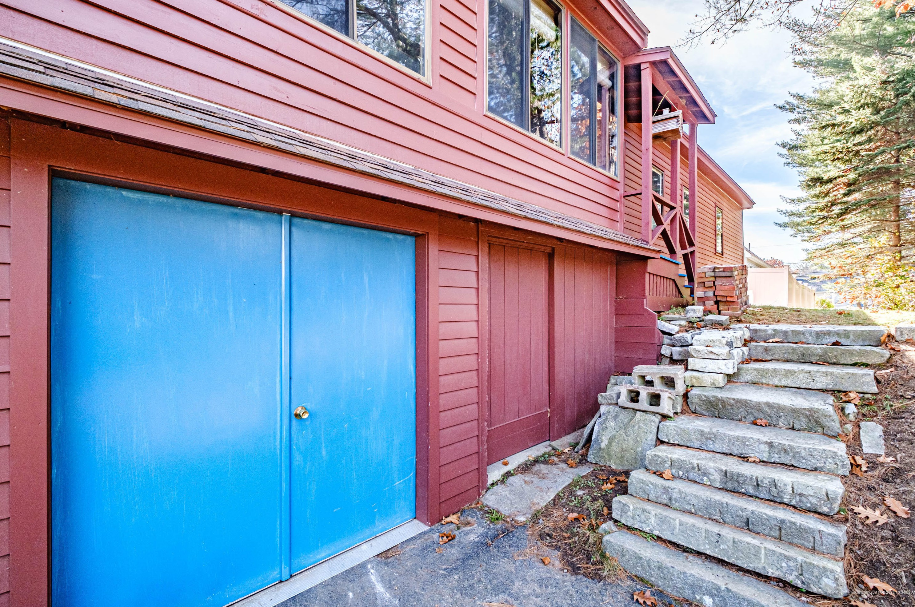 8 Louise St, Westbrook ME  04092-2708 exterior