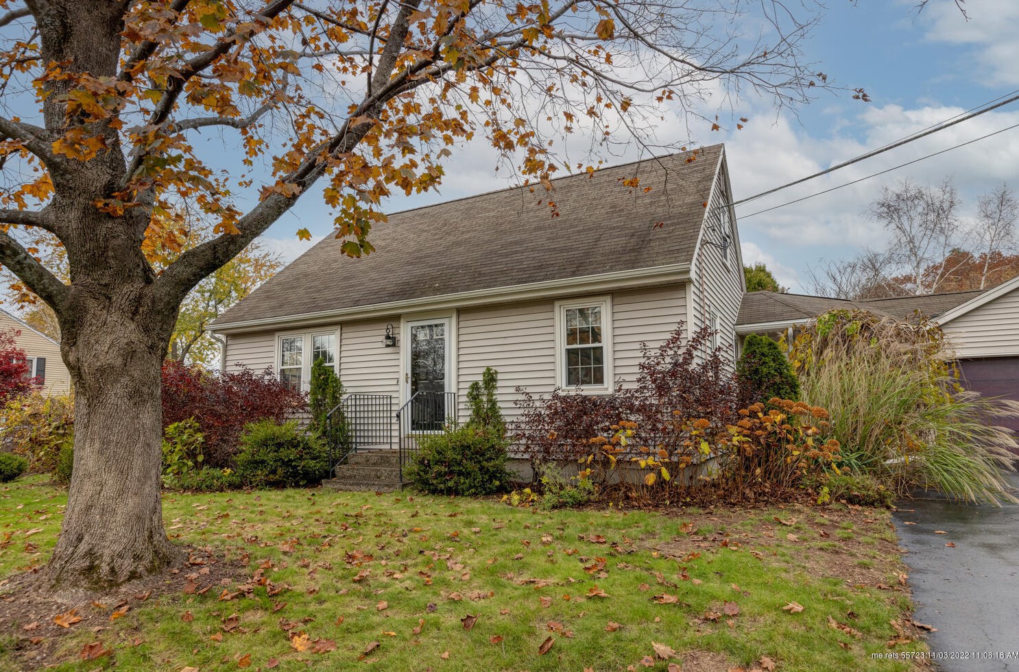 52 Lester Dr, Portland ME  04103-1614 exterior