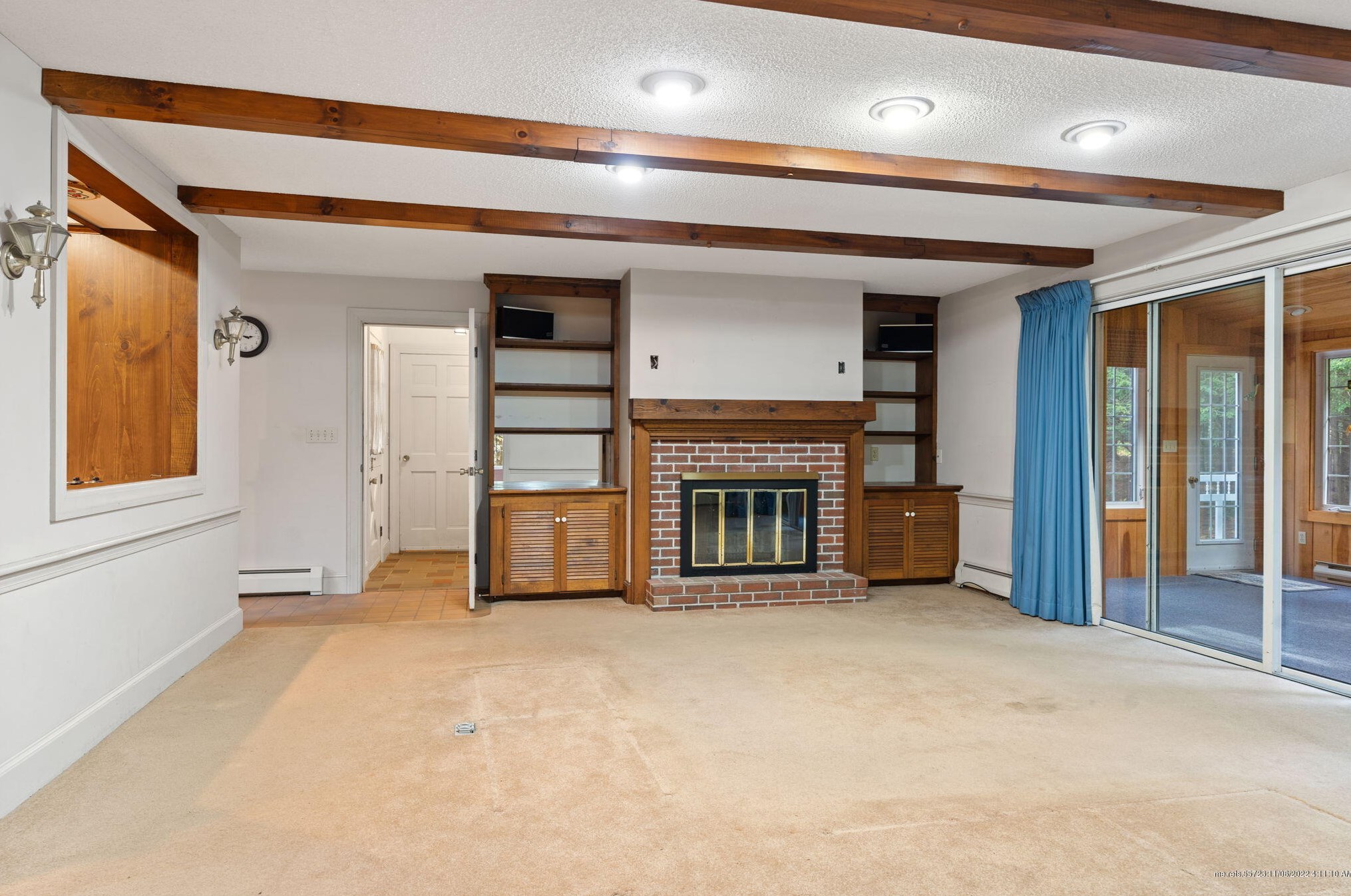 19 Bayview Ter, Saco ME  04072-1750 exterior