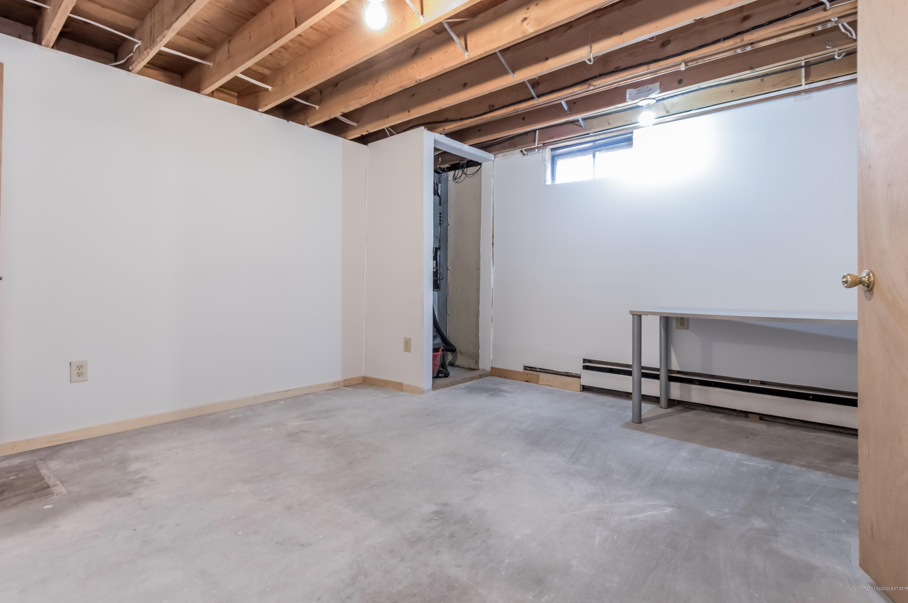 44 Wendell St, Portland ME  04103-1256 exterior