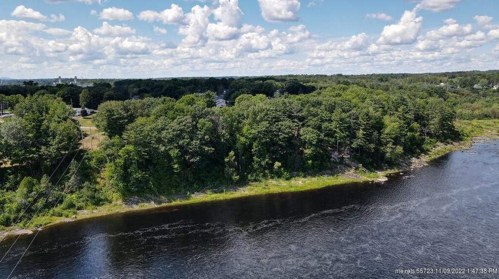 14 Prouty Dr, Bangor ME  04401-6959 exterior