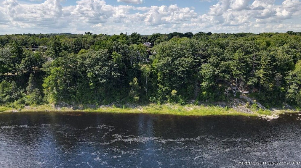 14 Prouty Dr, Bangor ME  04401-6959 exterior