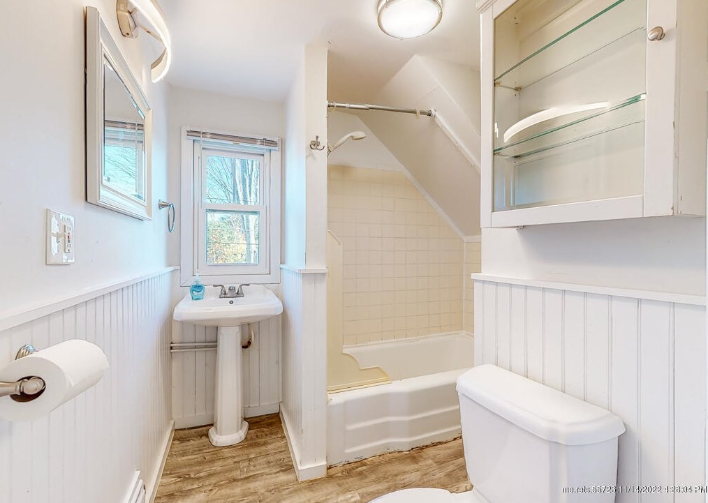 5 Lombard St, Gorham ME  04038-1400 exterior