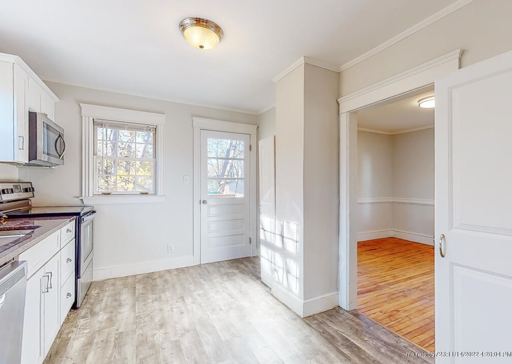 5 Lombard St, Gorham ME  04038-1400 exterior