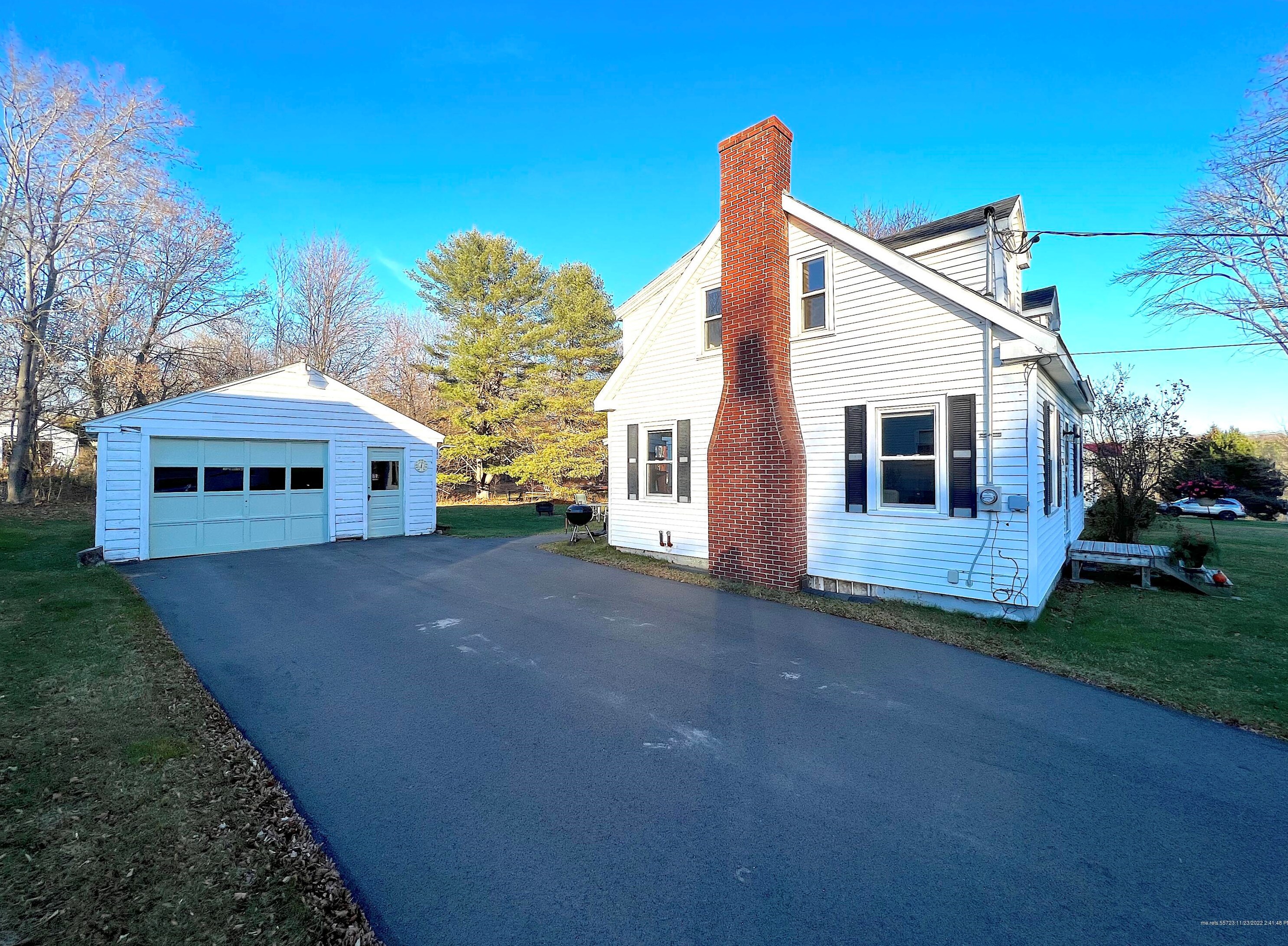 40 Pleasant St, Newburgh ME  04444-1217 exterior