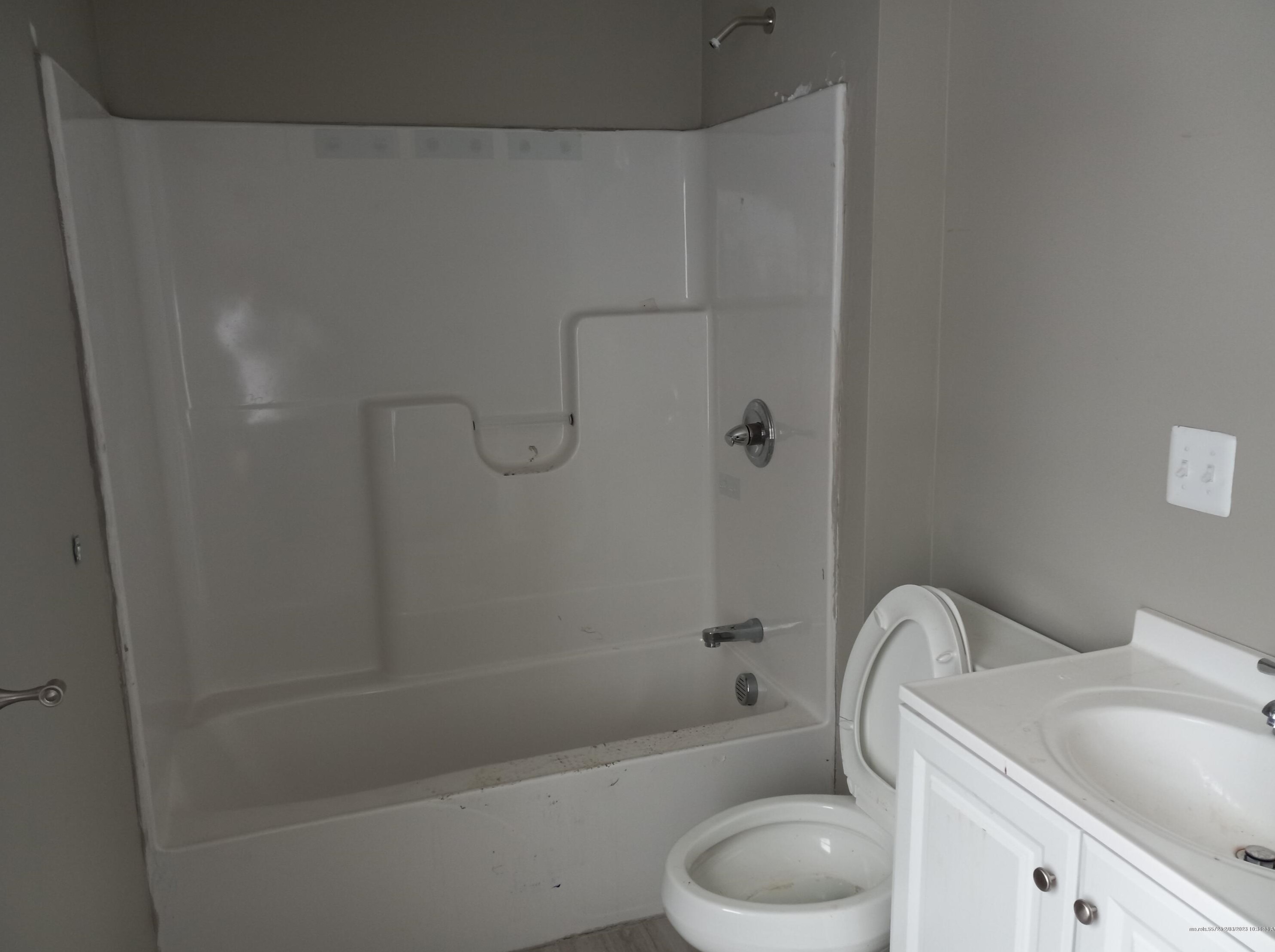 11 Donald St, Waterville ME  04901-5627 exterior