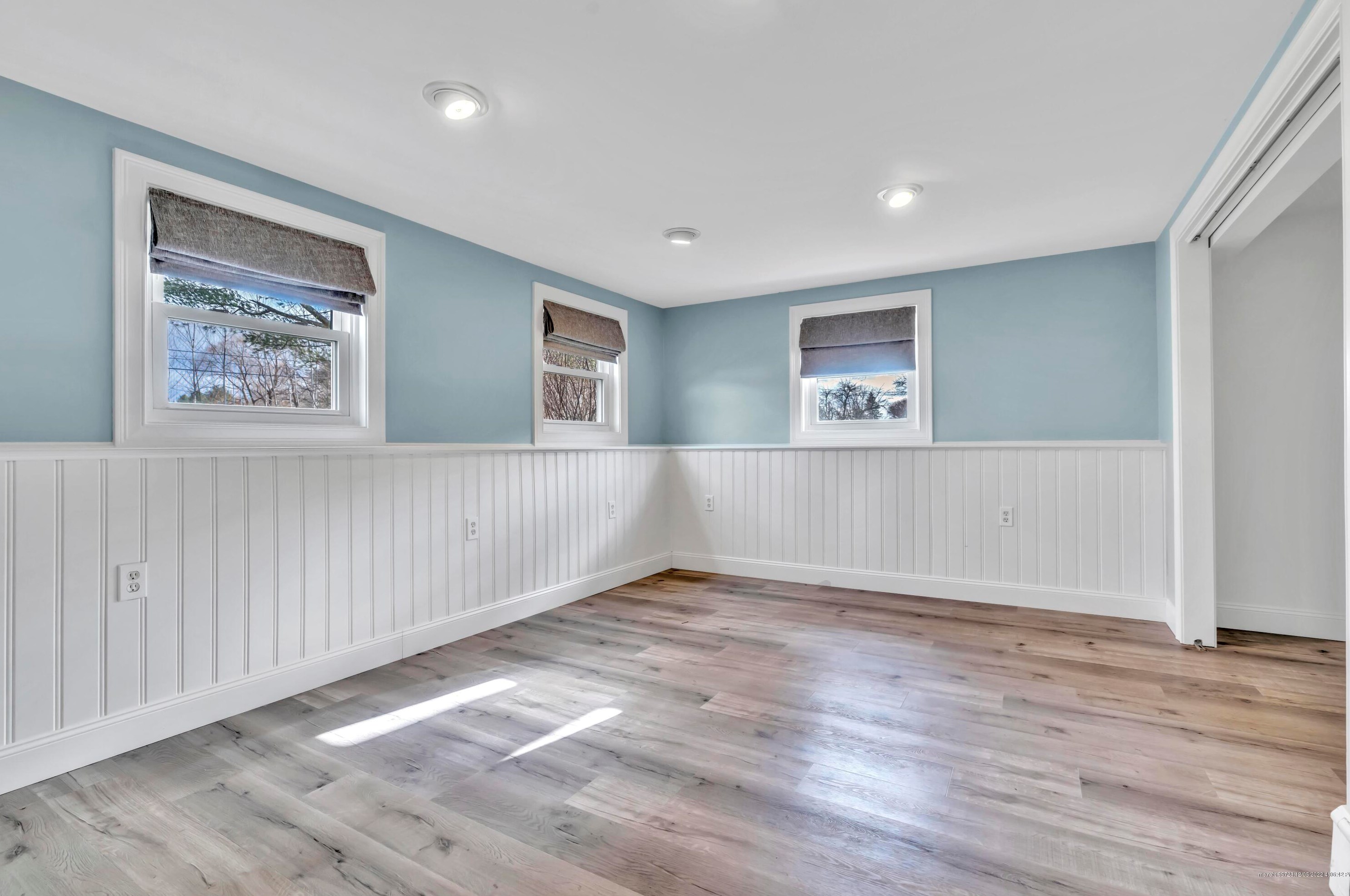 126 Main St, Windham ME 04062-4225 exterior