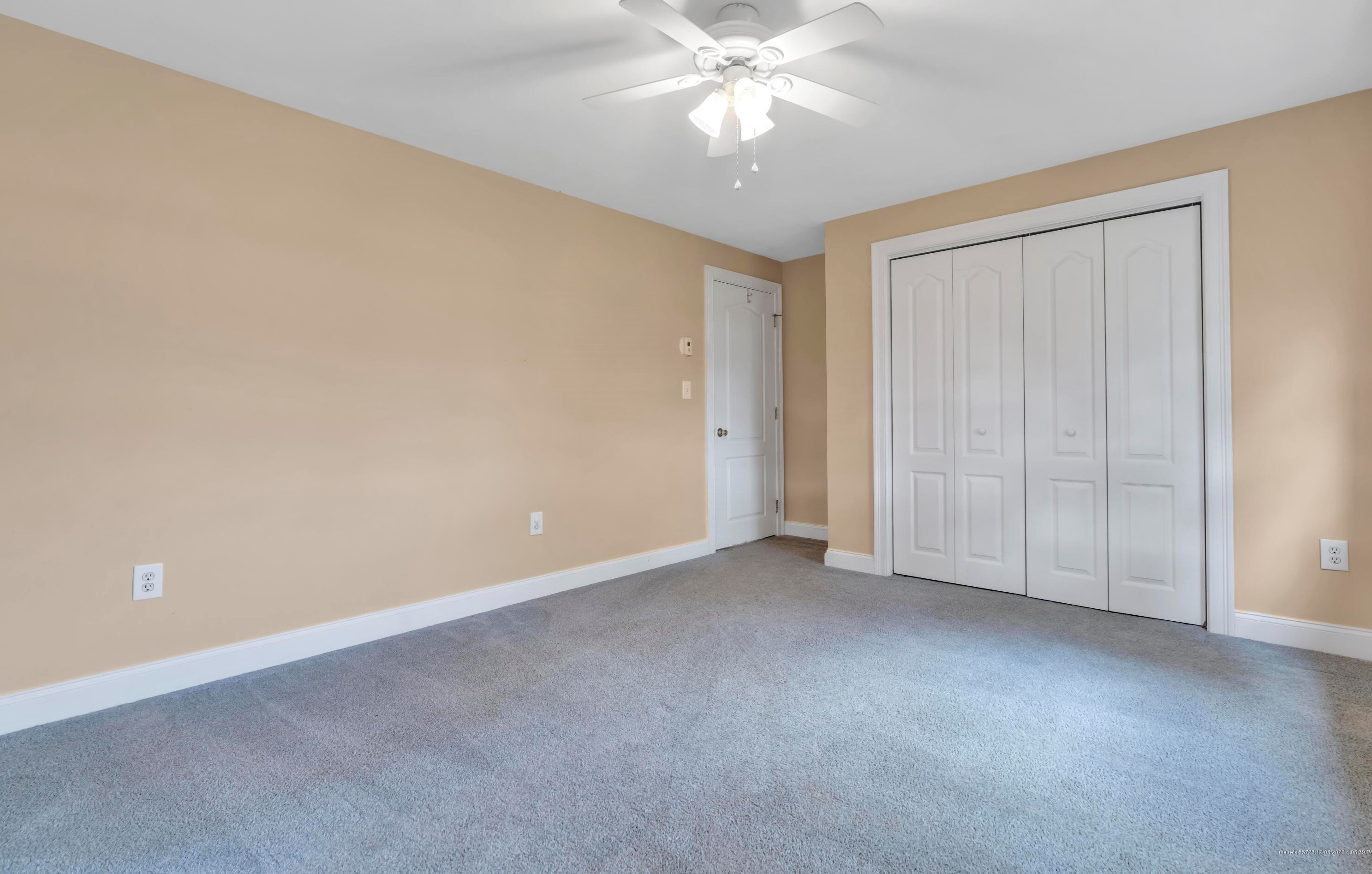 126 Main St, Windham ME 04062-4225 exterior