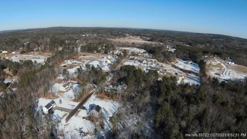 20 Strawberry Ln, Windham ME  04062-5088 exterior