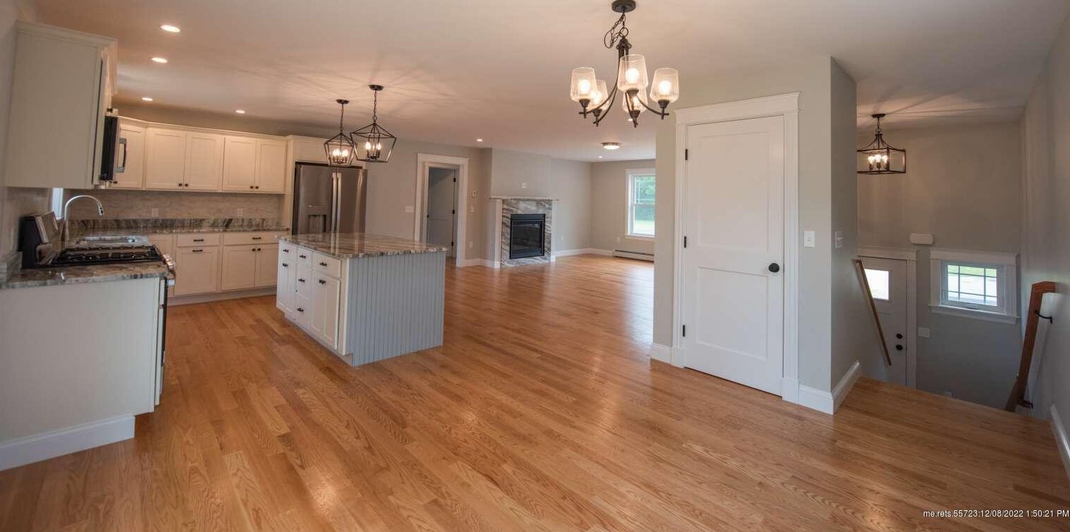 41 Lubec St, Portland ME  04106-6224 exterior