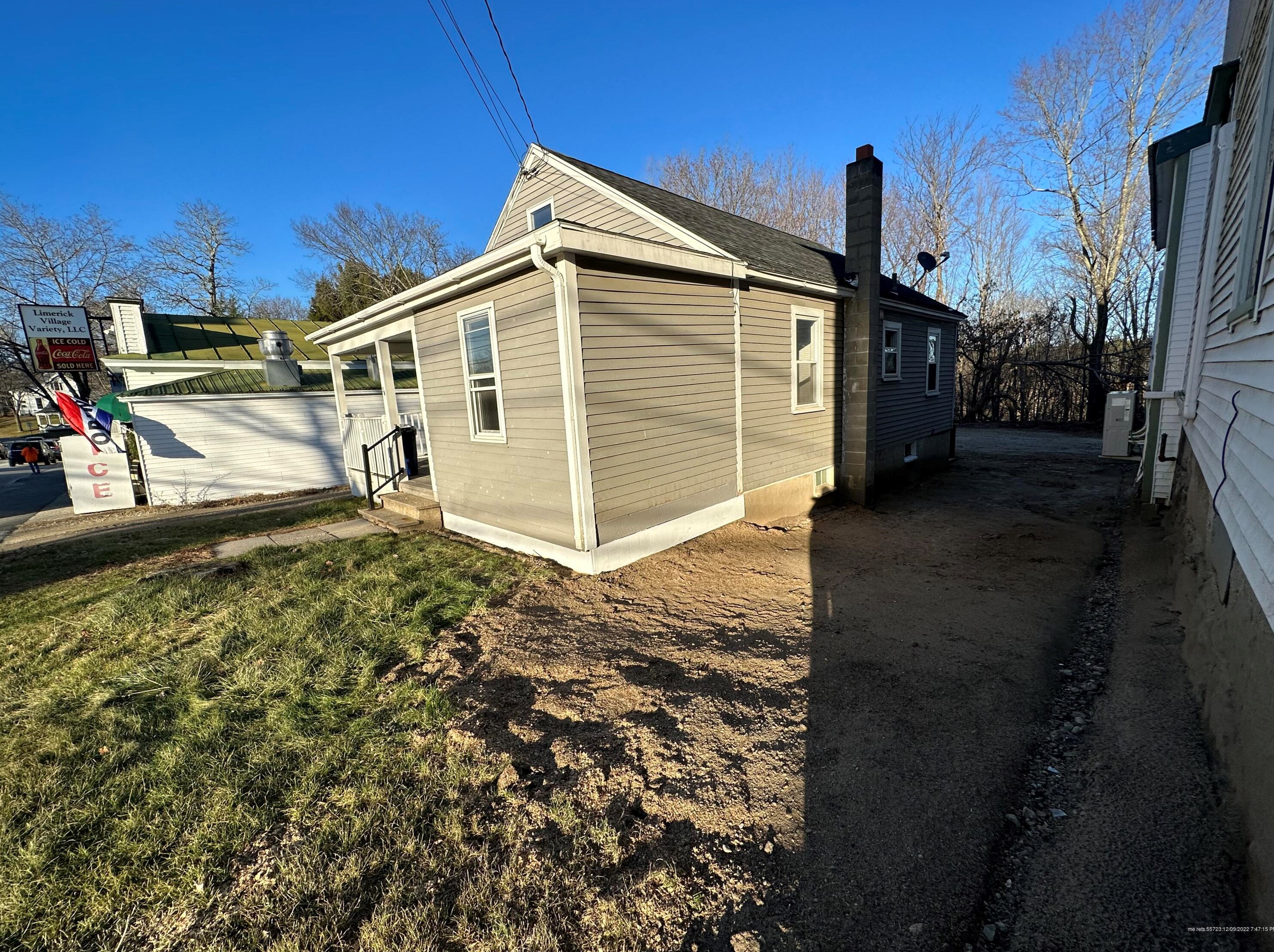 34 Main St, Limerick ME  04048-3534 exterior