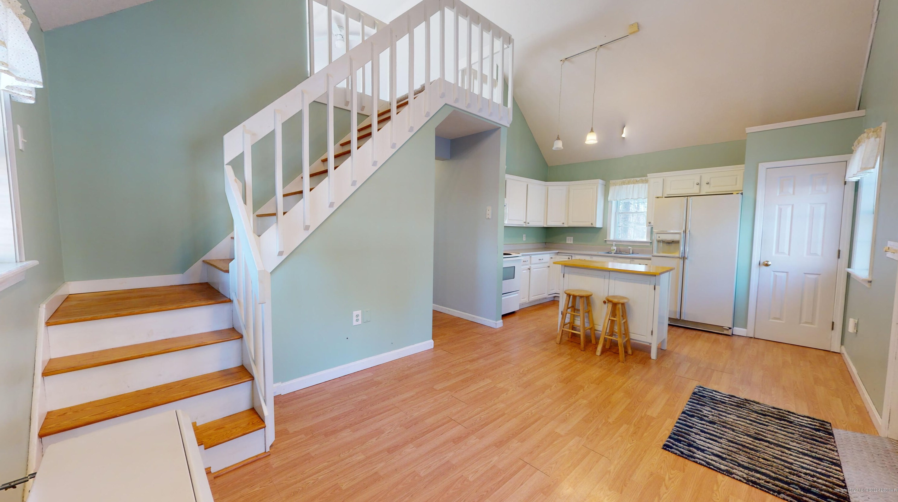 14 Rioux Dr, Leeds ME  04263-3943 exterior