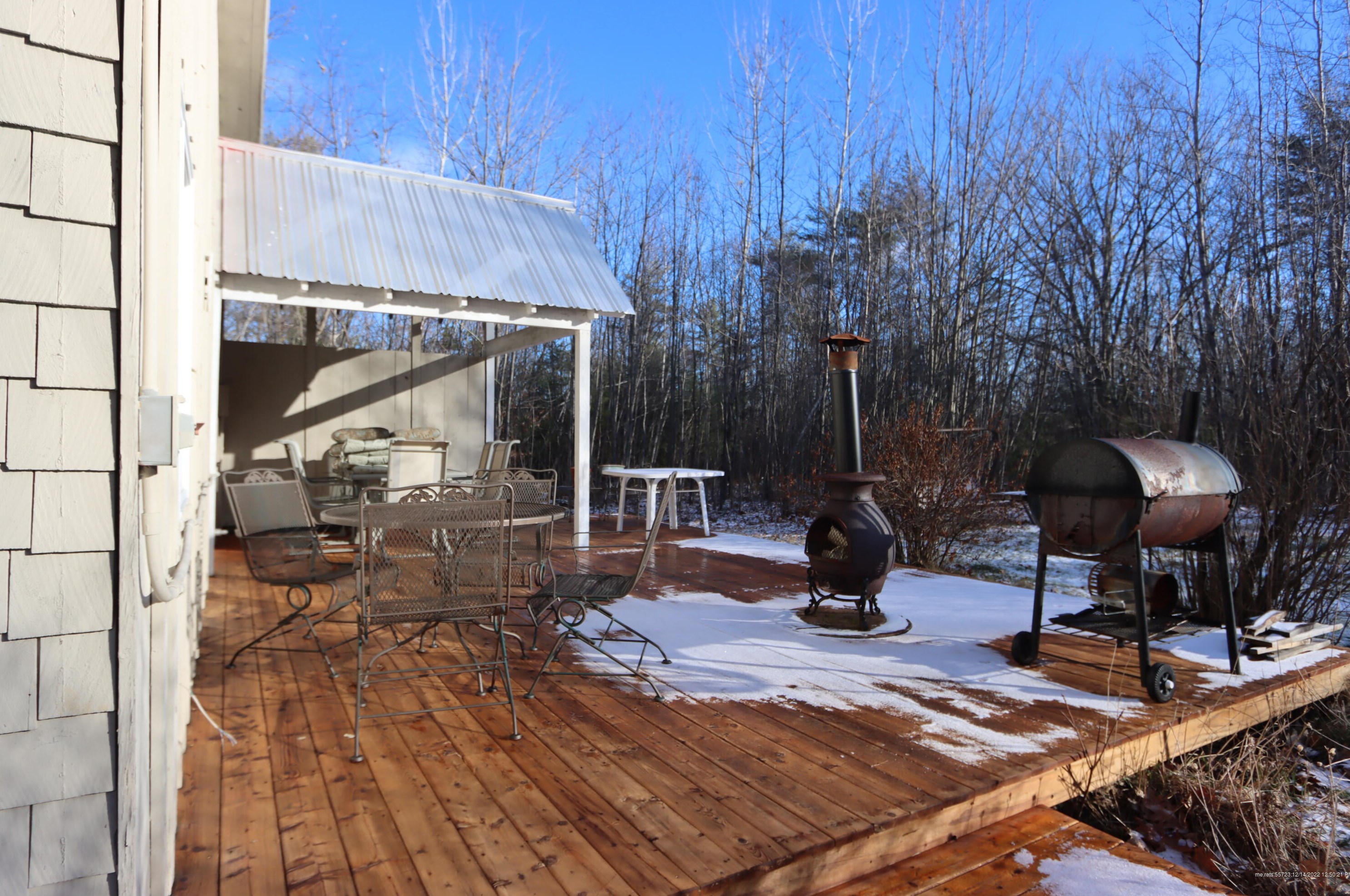 14 Rioux Dr, Leeds ME  04263-3943 exterior