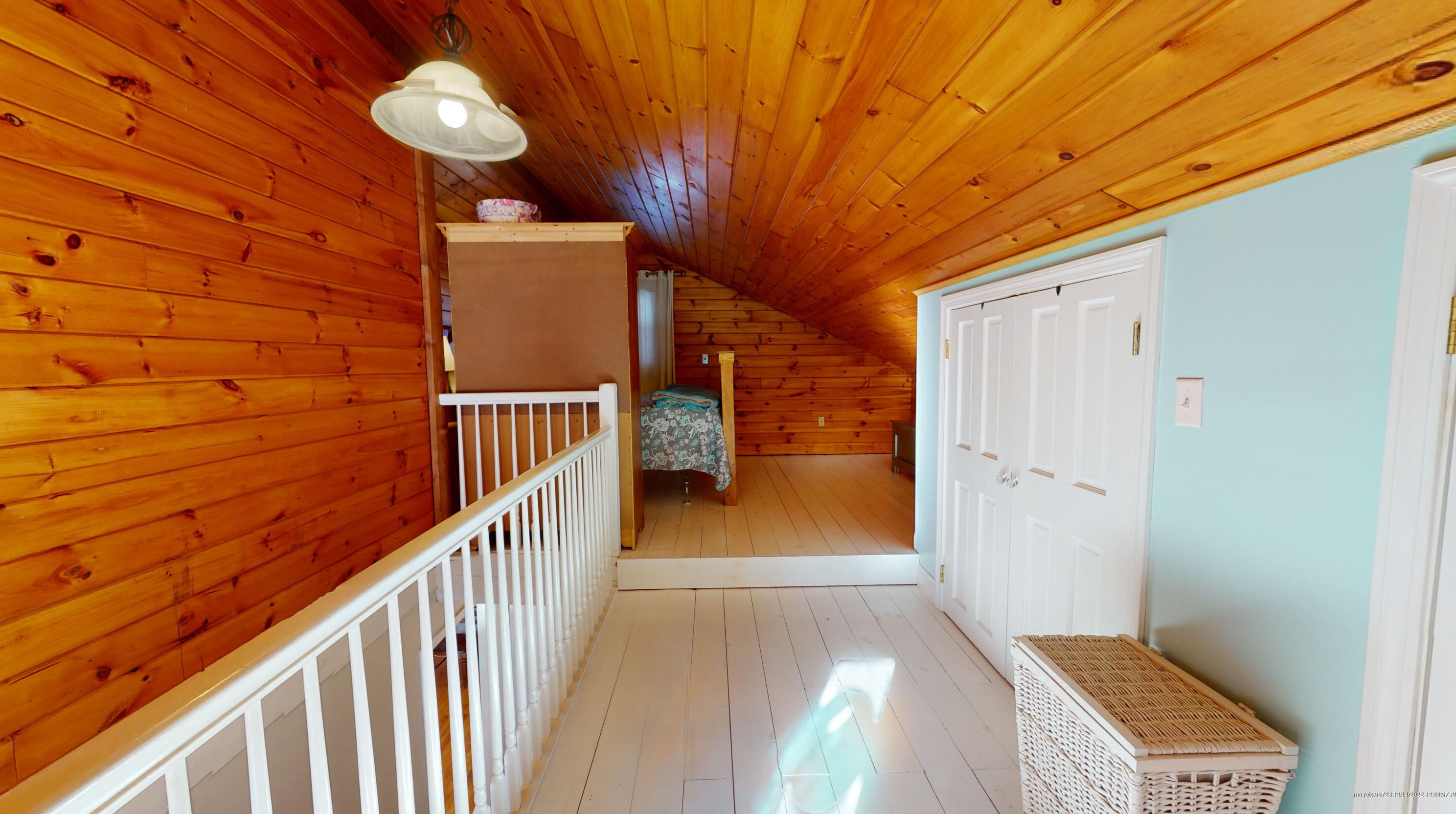 14 Rioux Dr, Leeds ME  04263-3943 exterior