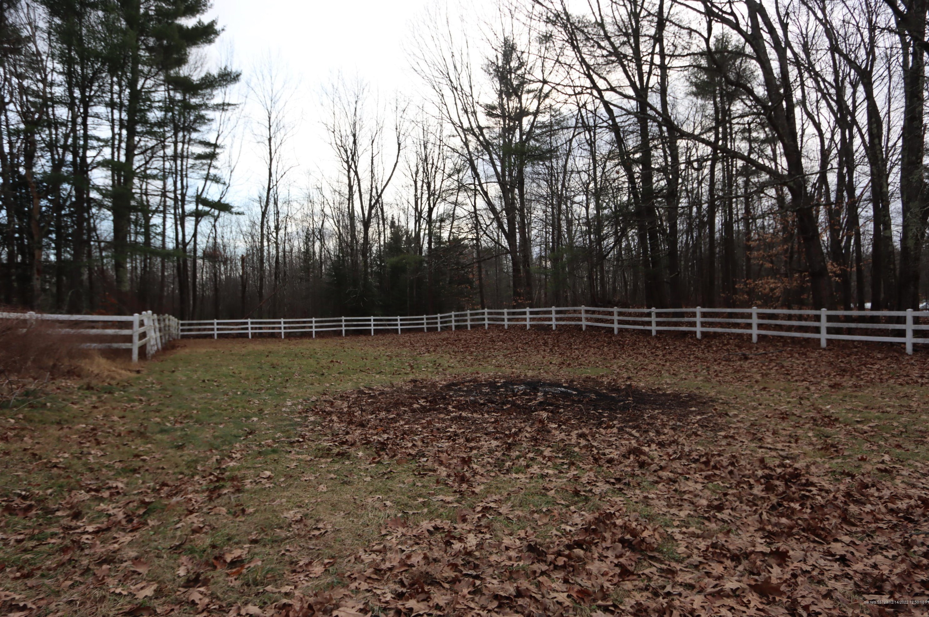 14 Rioux Dr, Leeds ME  04263-3943 exterior