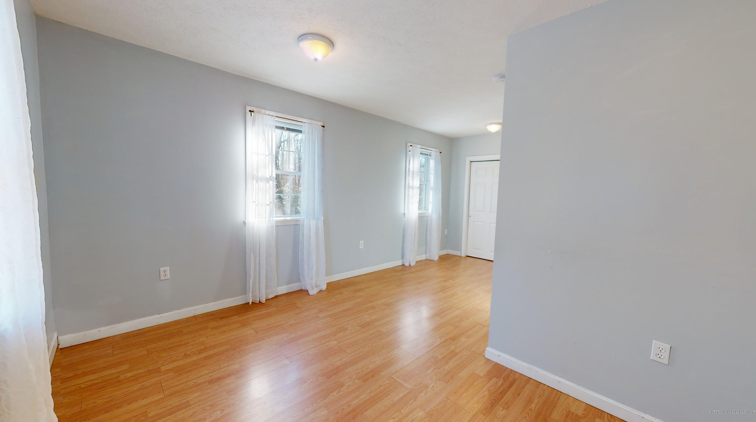 14 Rioux Dr, Leeds ME  04263-3943 exterior