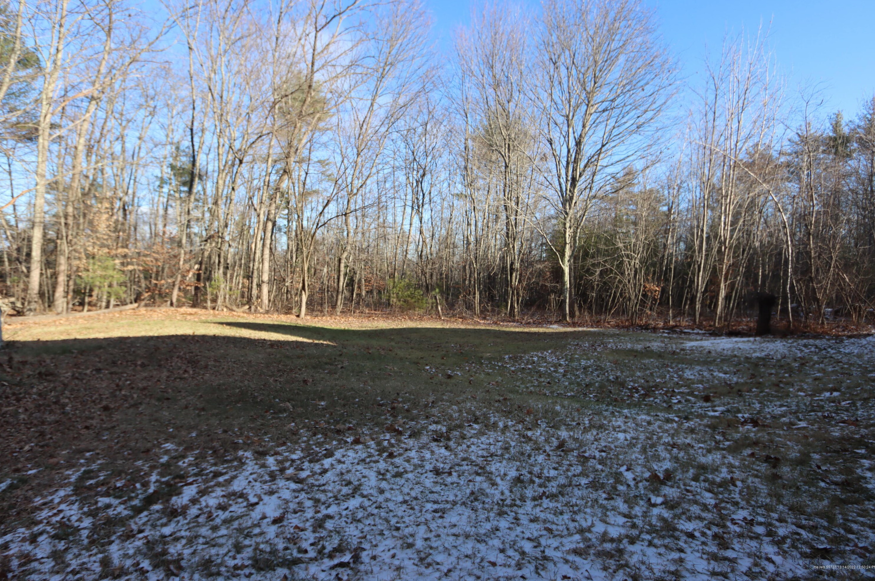 14 Rioux Dr, Leeds ME  04263-3943 exterior