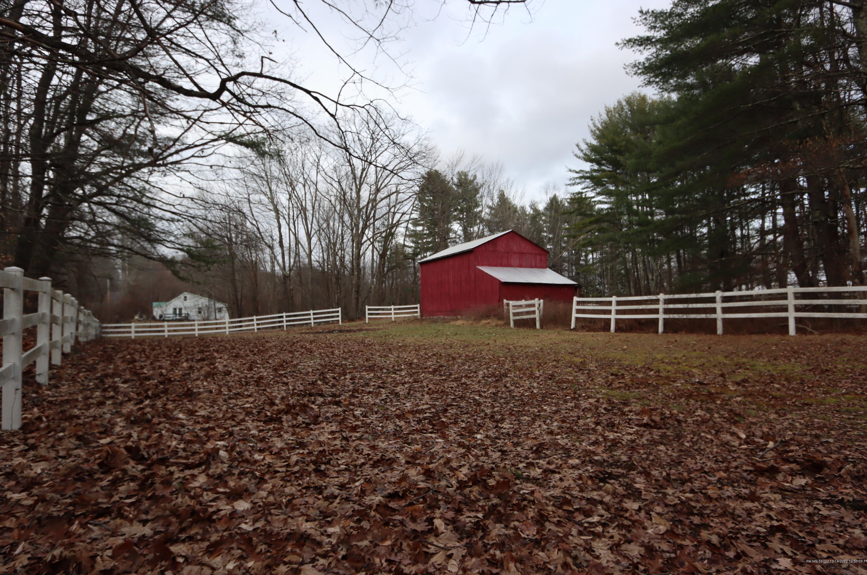 14 Rioux Dr, Leeds ME  04263-3943 exterior