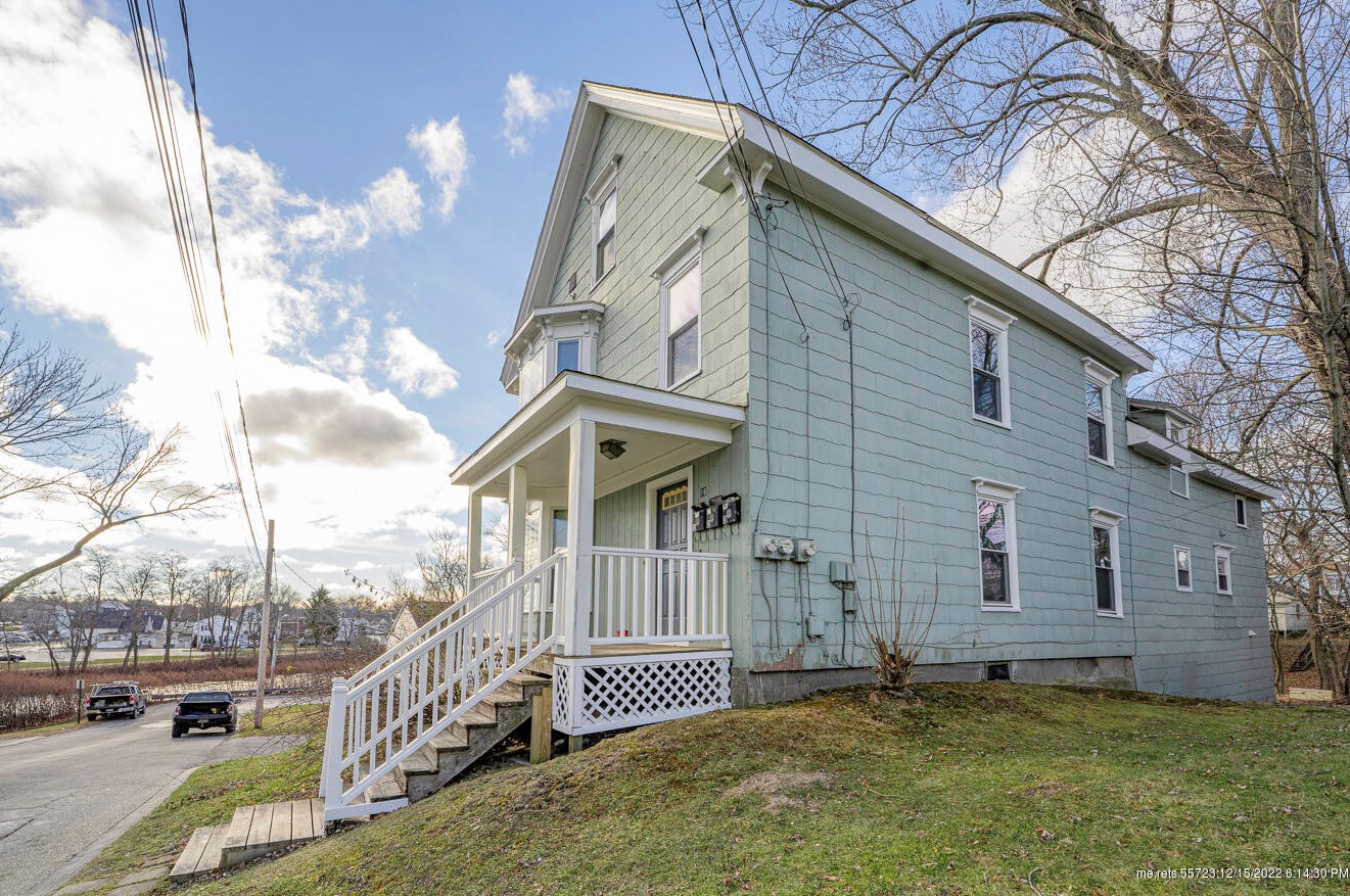 16 Mentor St, Westbrook ME  04092-3585 exterior