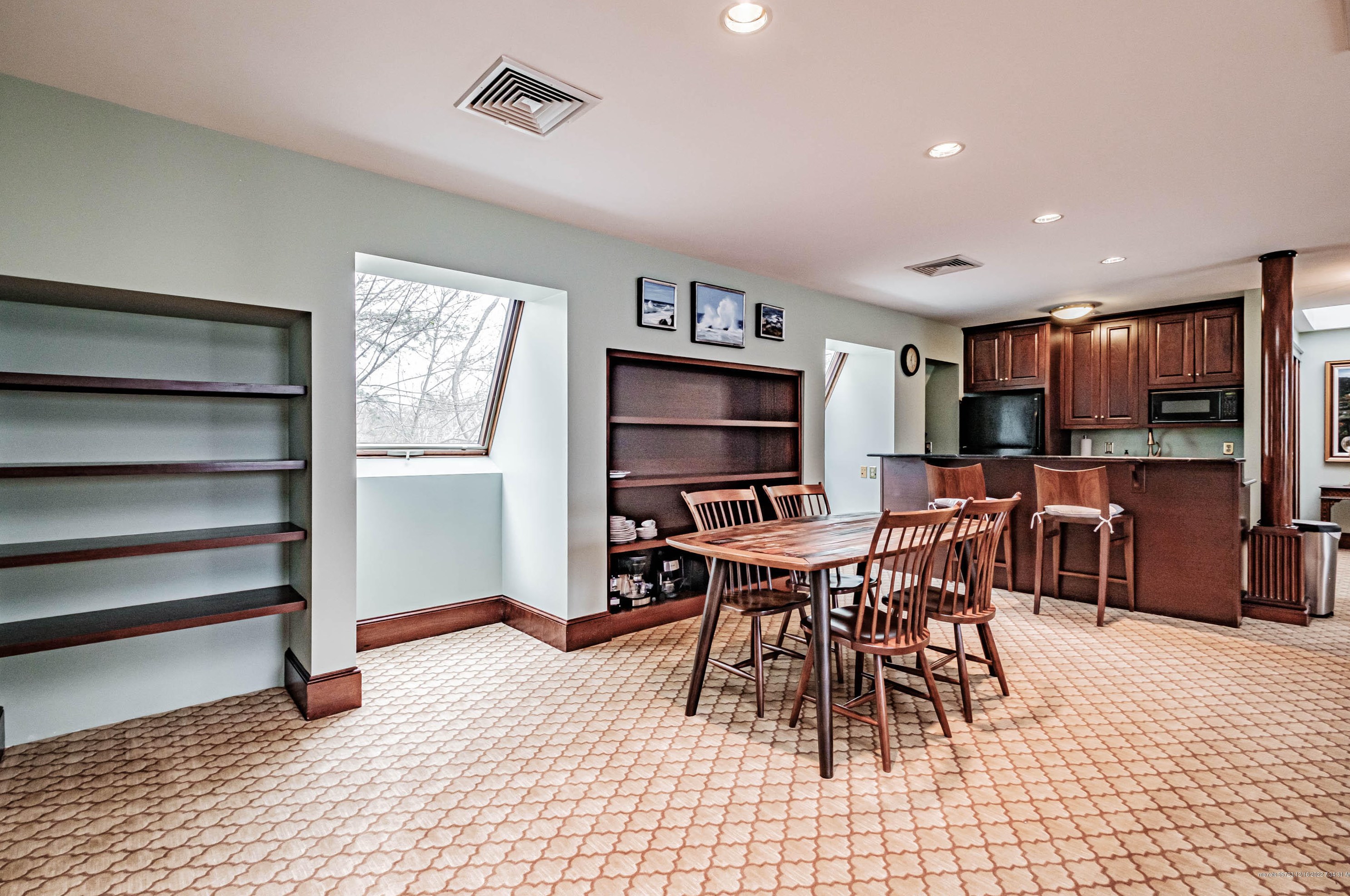 153 Foreside Rd, Portland ME  04110-1420 exterior