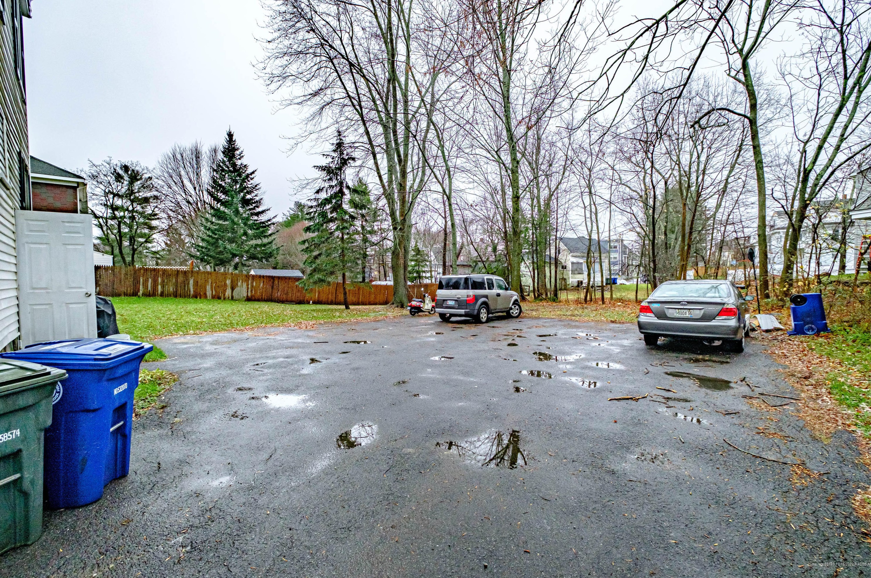 140 St, Westbrook ME 04092-3544 exterior