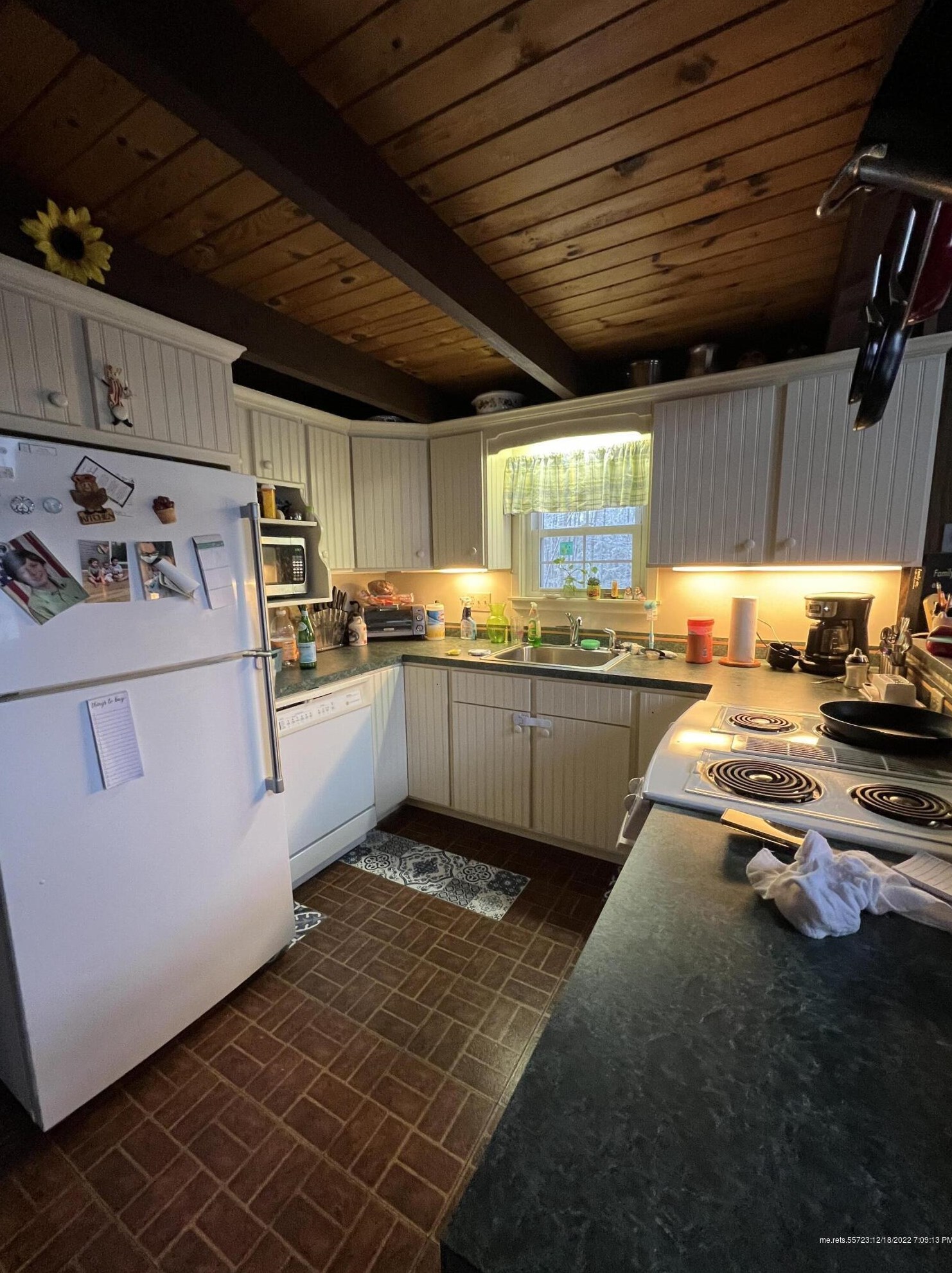 47 Caribou Dr, Limerick ME  04048-3624 exterior