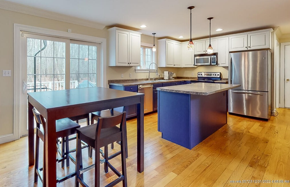 32 Stonington Pl, Kennebunk ME  04043-6285 exterior