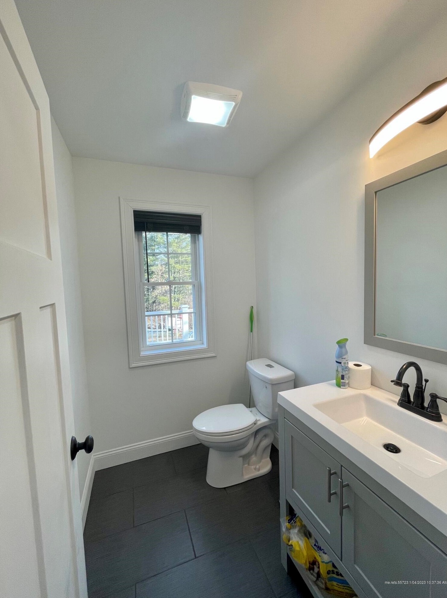 83 Main St, Windham ME  04062-4221 exterior