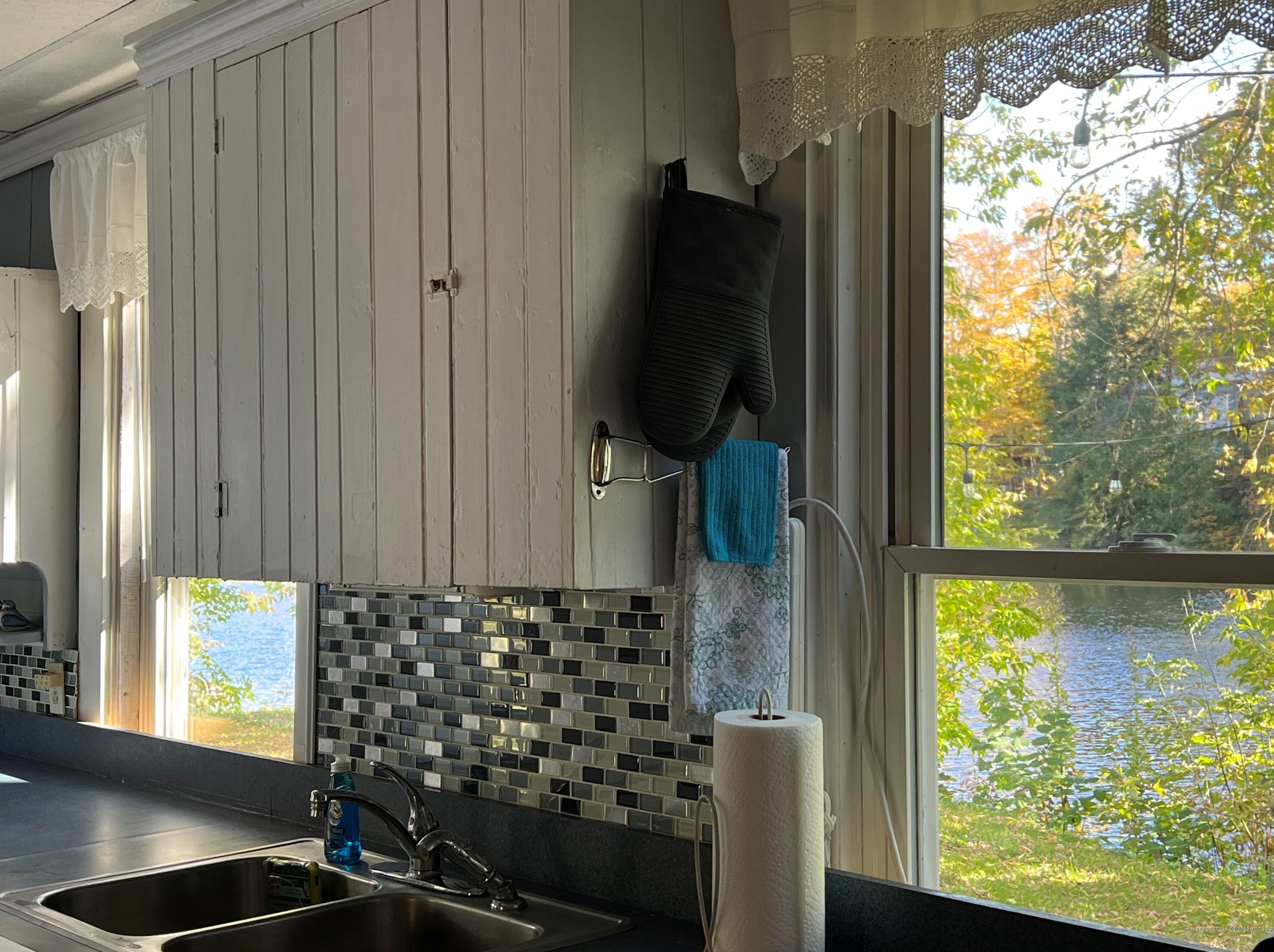 9 Lilac Ln, Sebec ME  04426-1341 exterior