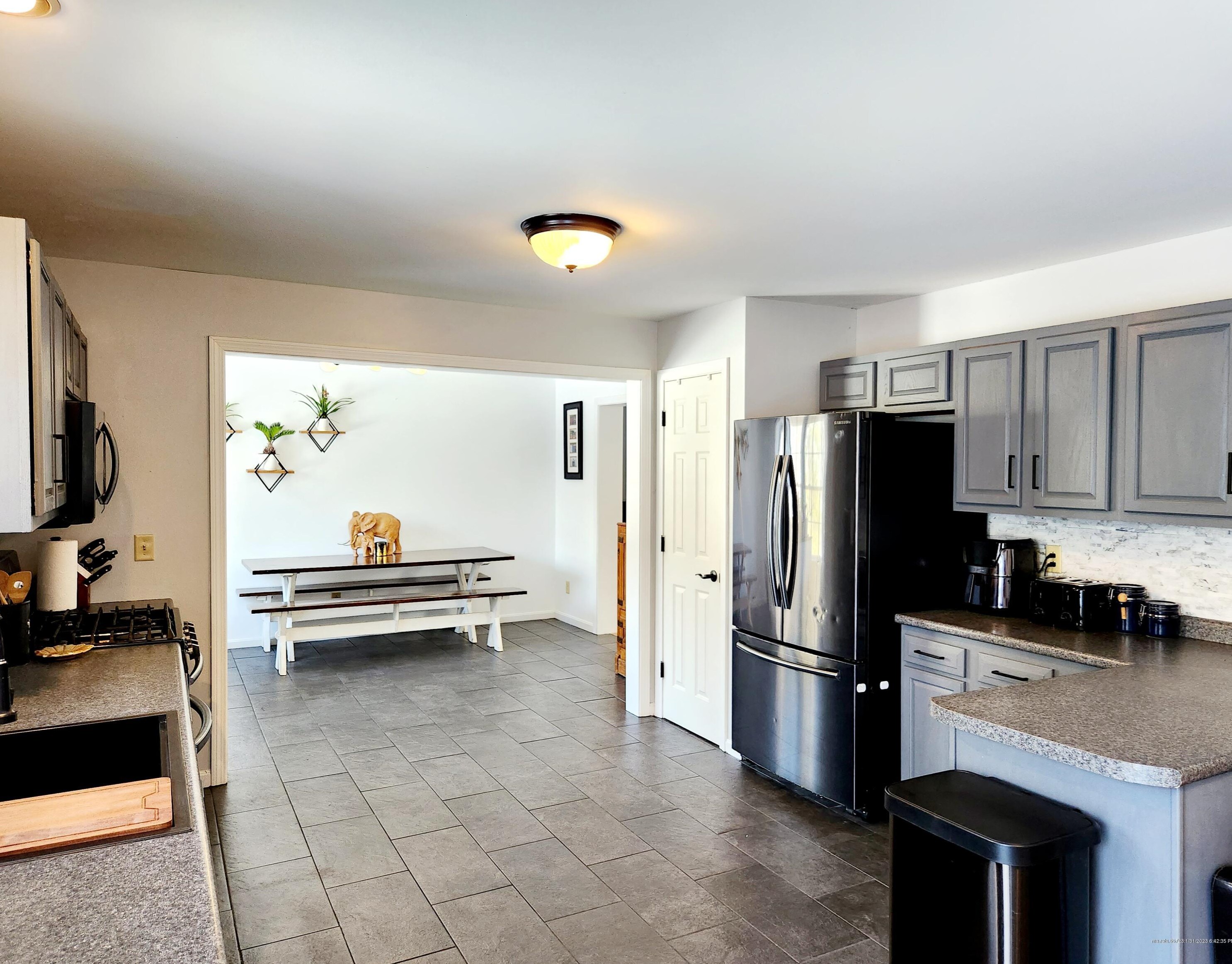 5 Morrell Dr, Windham ME  04062-4467 exterior