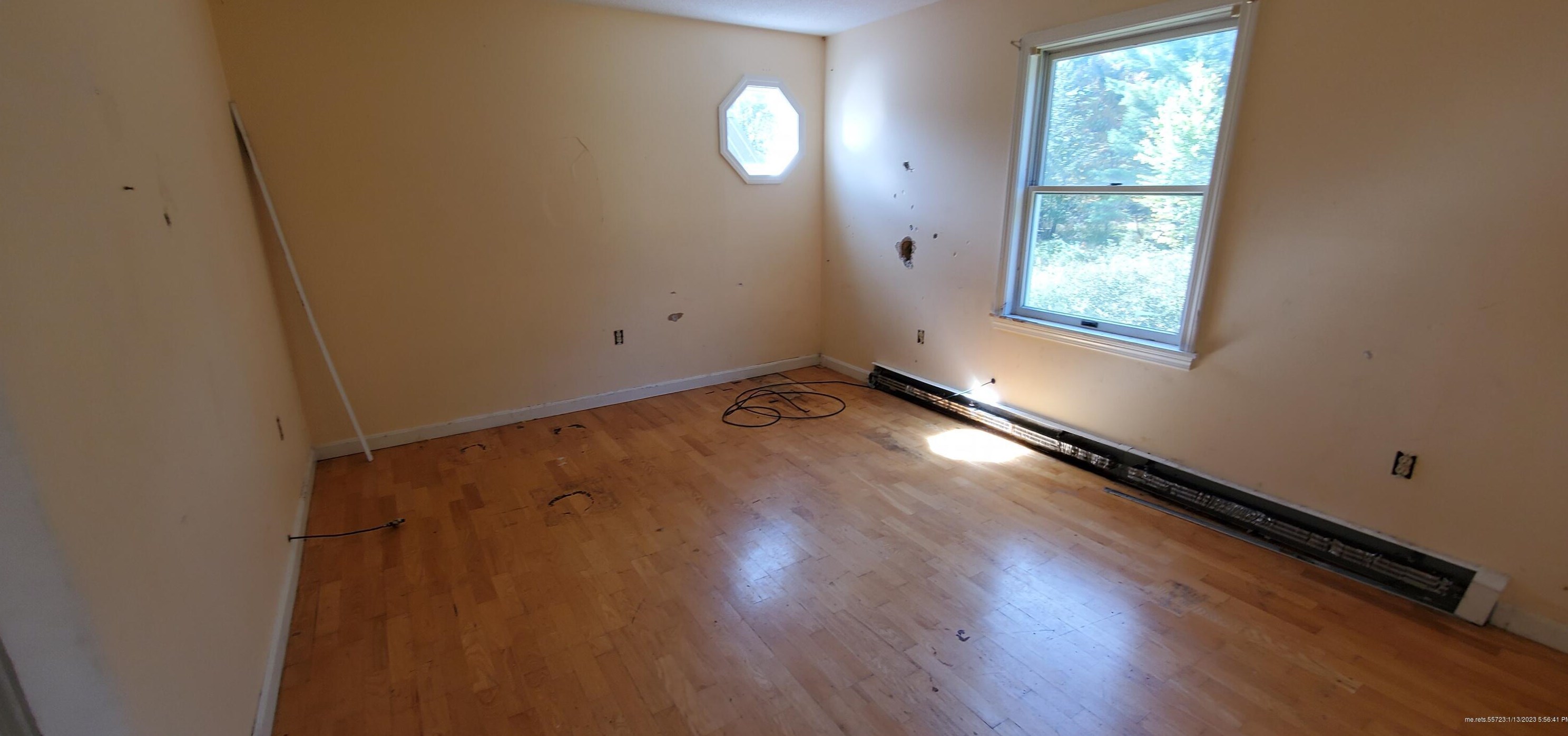 18 Constitution Ave, Newburgh ME  04444-1330 exterior