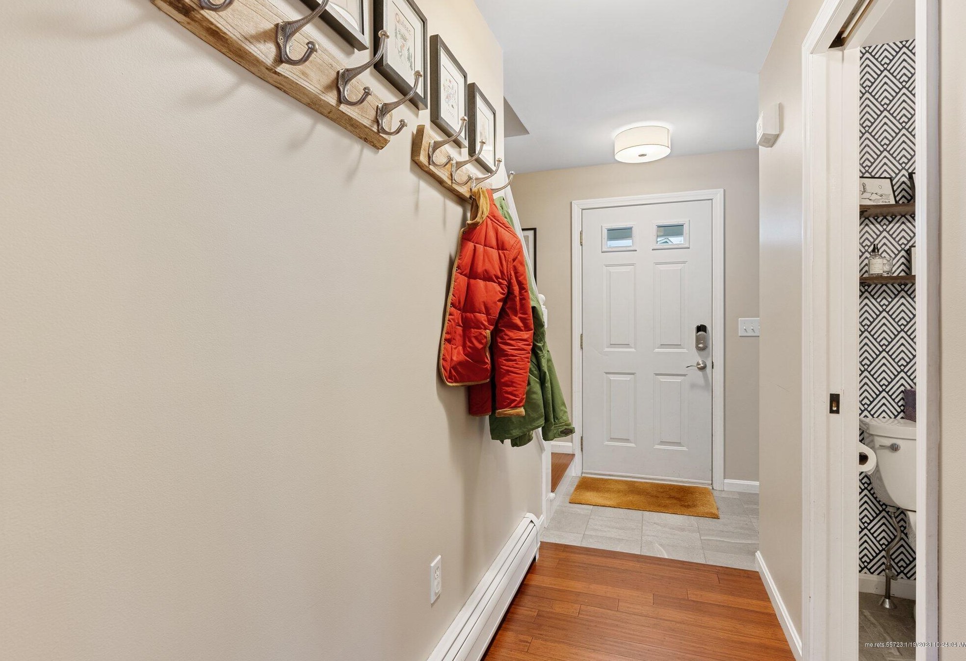 6 Blueberry Dr, Portland ME  04106-6892 exterior