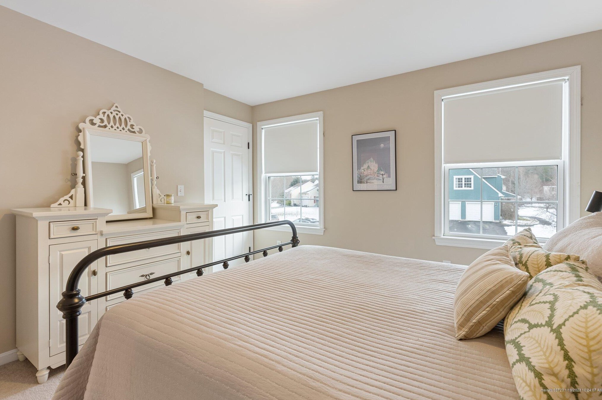 6 Blueberry Dr, Portland ME  04106-6892 exterior