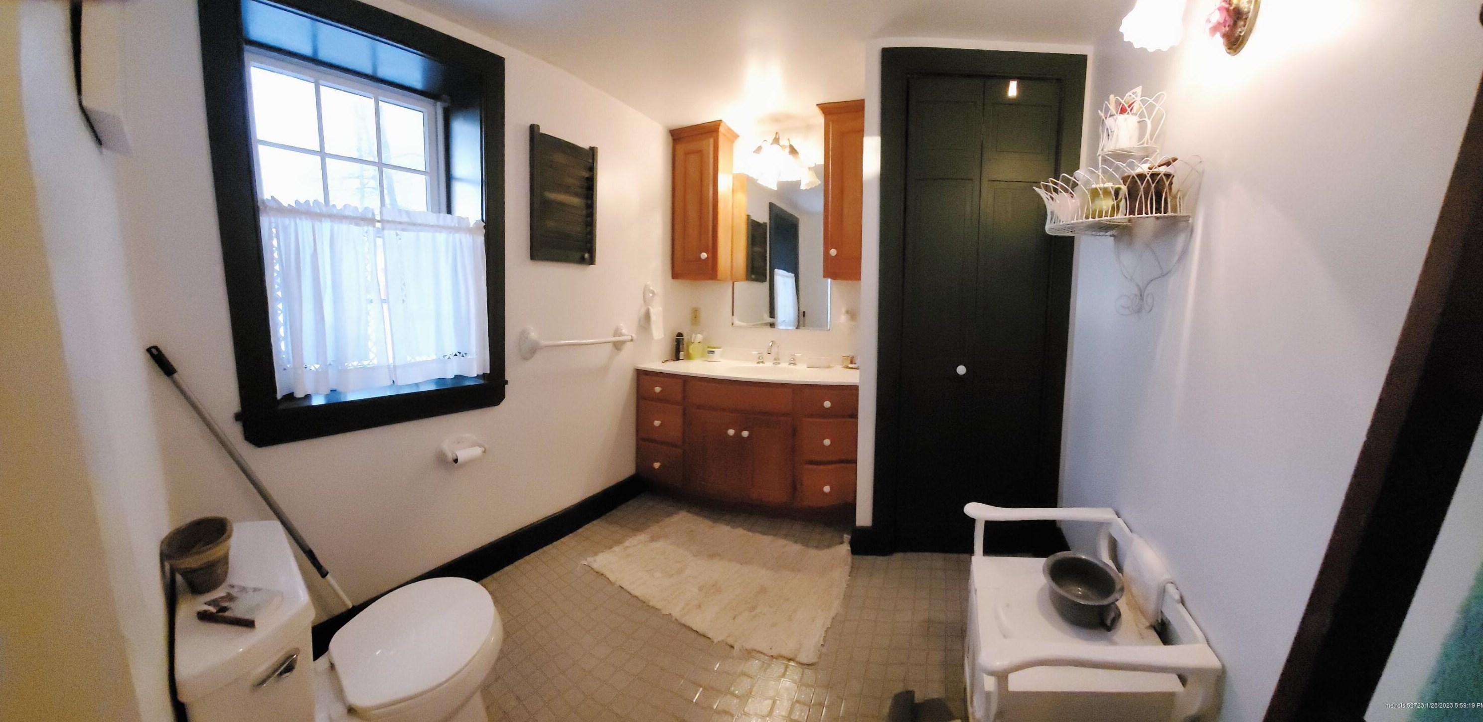 1131 Main St, Readfield ME  04355-3503 exterior