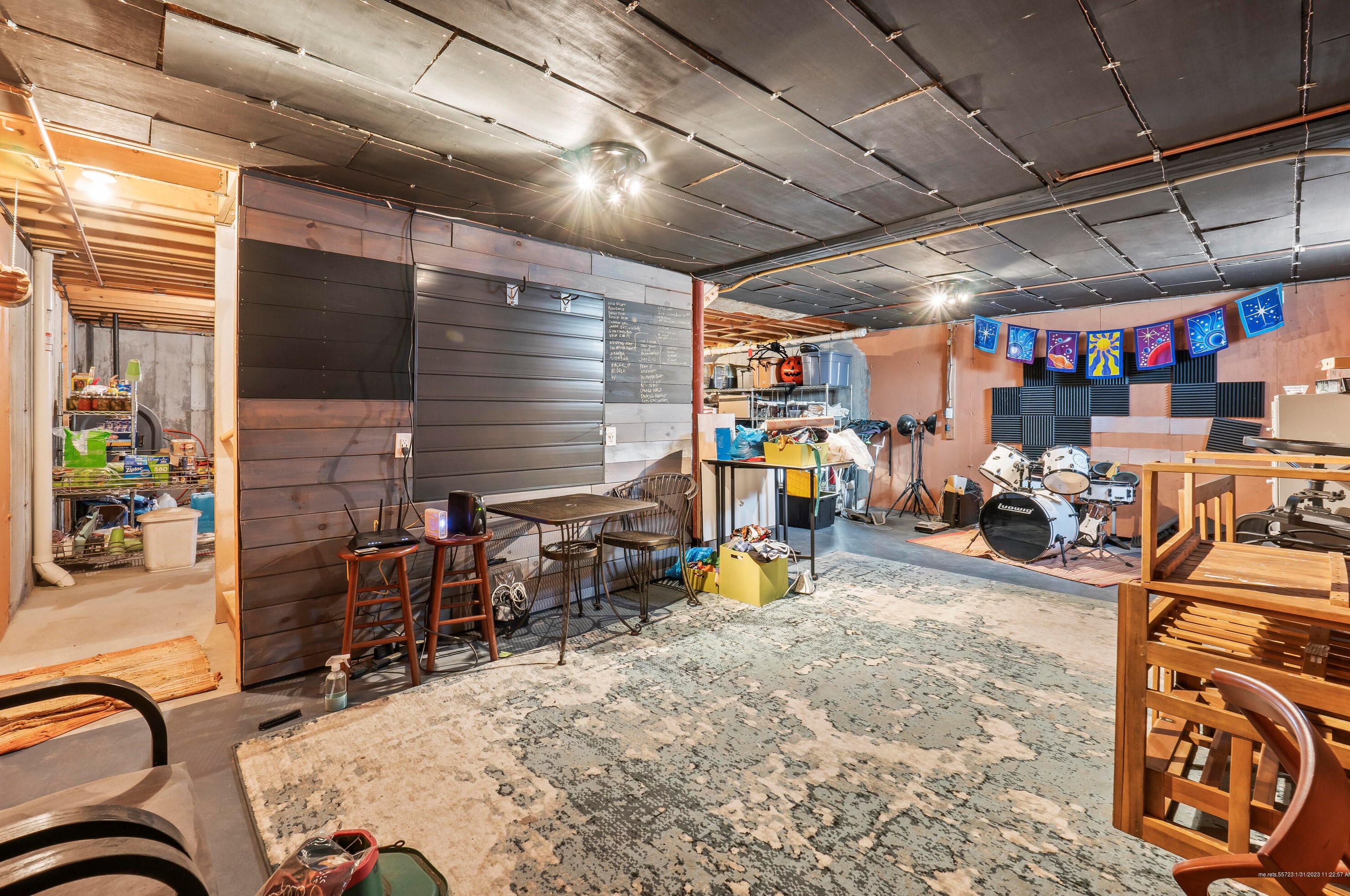 17 Victoria Ln, Windham ME  04062-4172 exterior