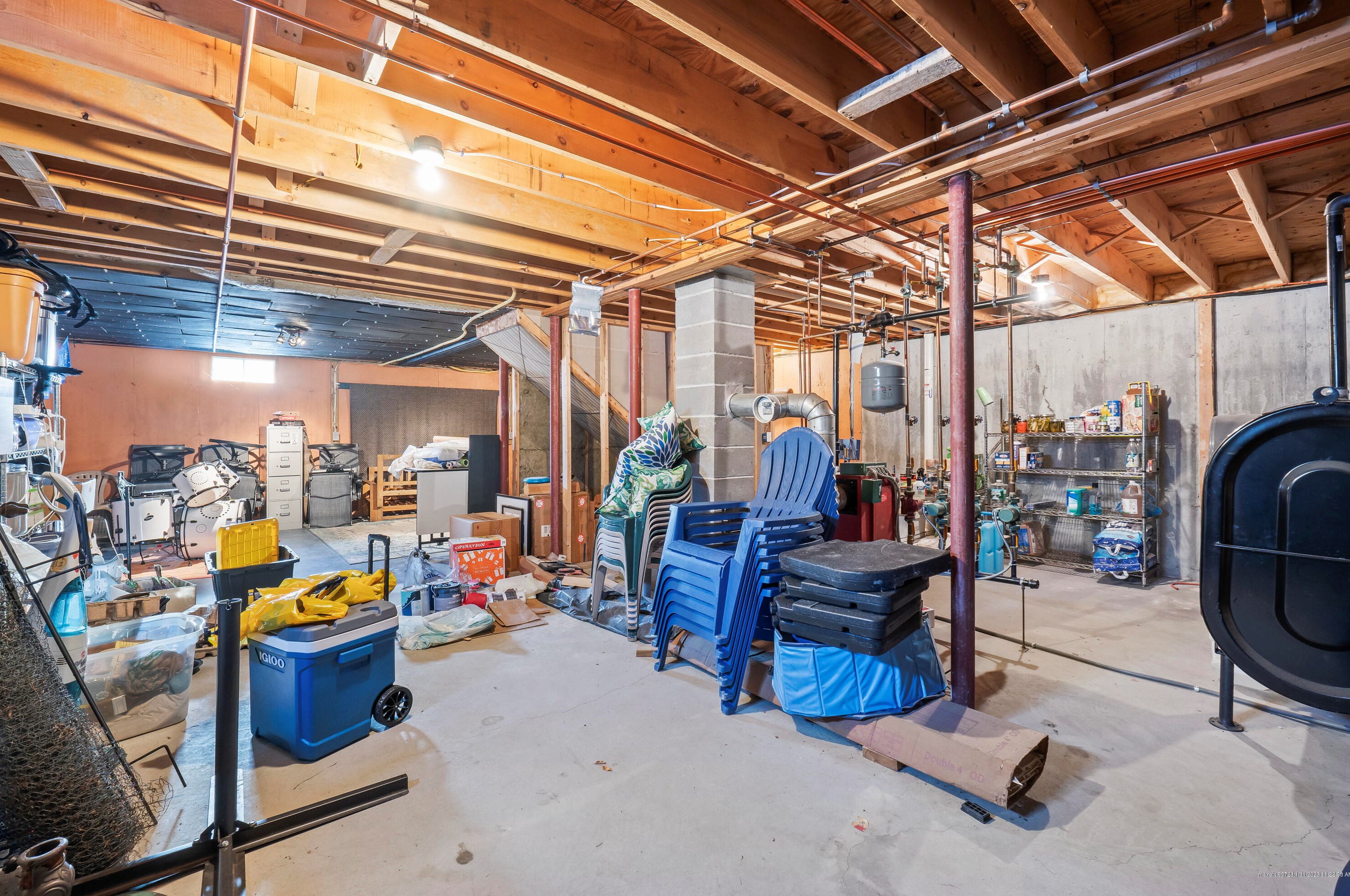 17 Victoria Ln, Windham ME  04062-4172 exterior