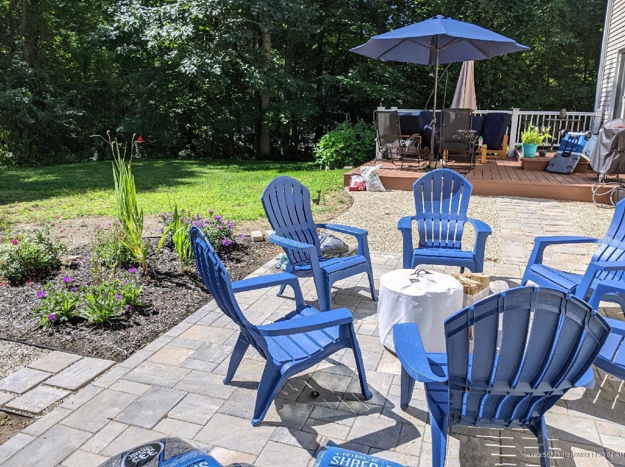 17 Victoria Ln, Windham ME  04062-4172 exterior