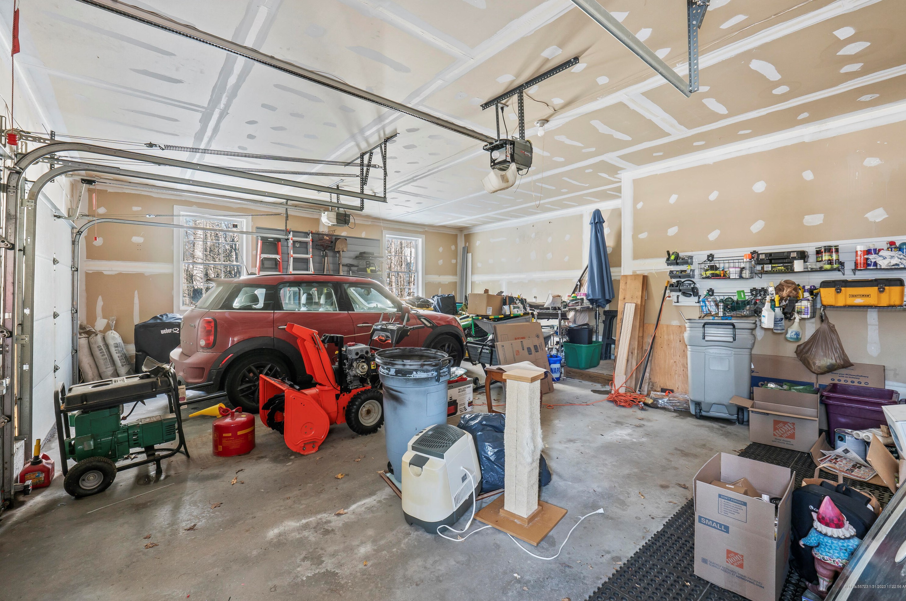 17 Victoria Ln, Windham ME  04062-4172 exterior