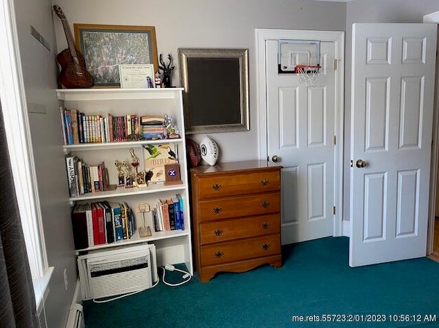 22 Valley Rd, Portland ME  04107-9652 exterior